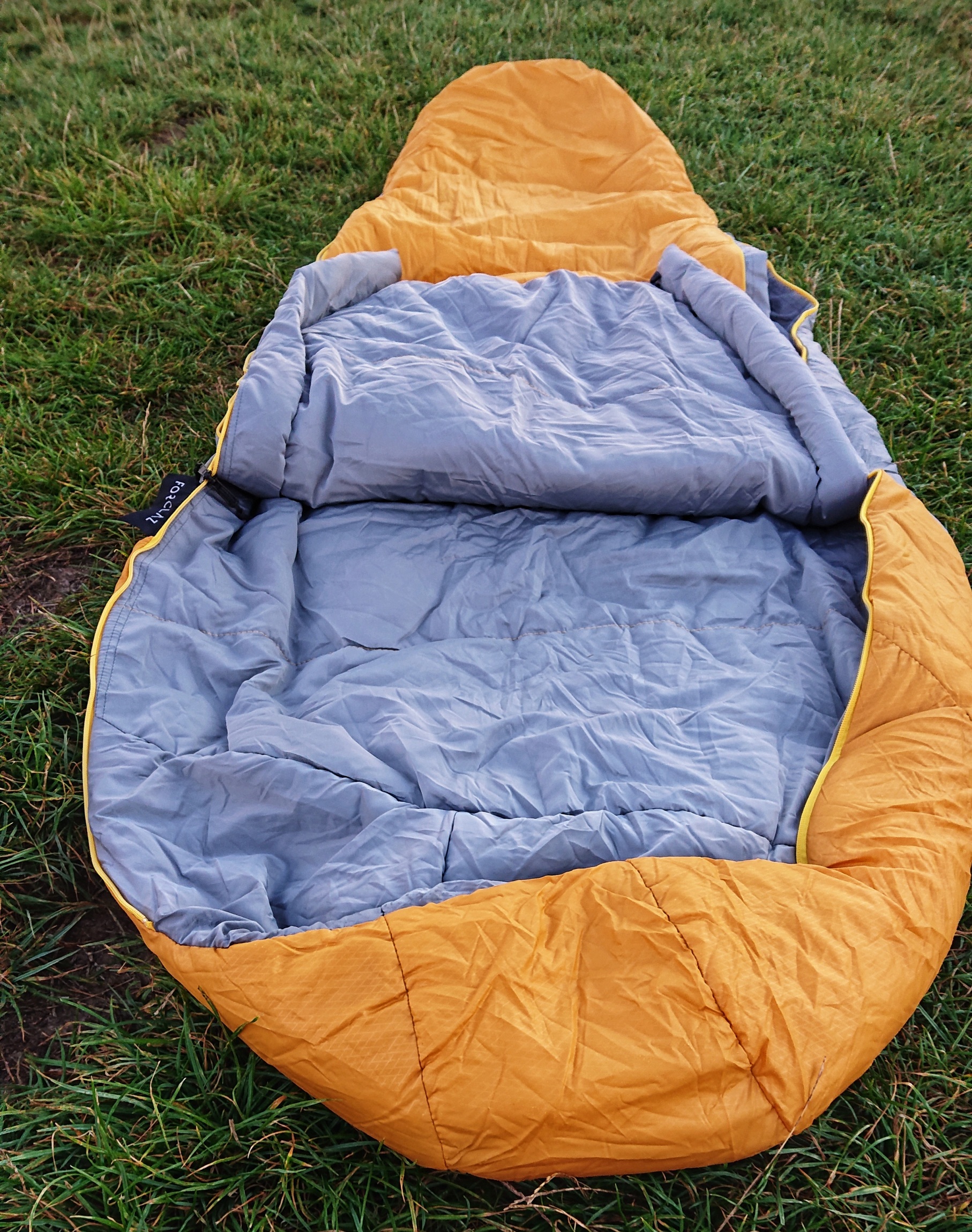 DECATHLON FORCLAZ Mumienschlafsack Trek500 5 C Wattierung koppelbar -  Schlafsack | OUTSIDEstories