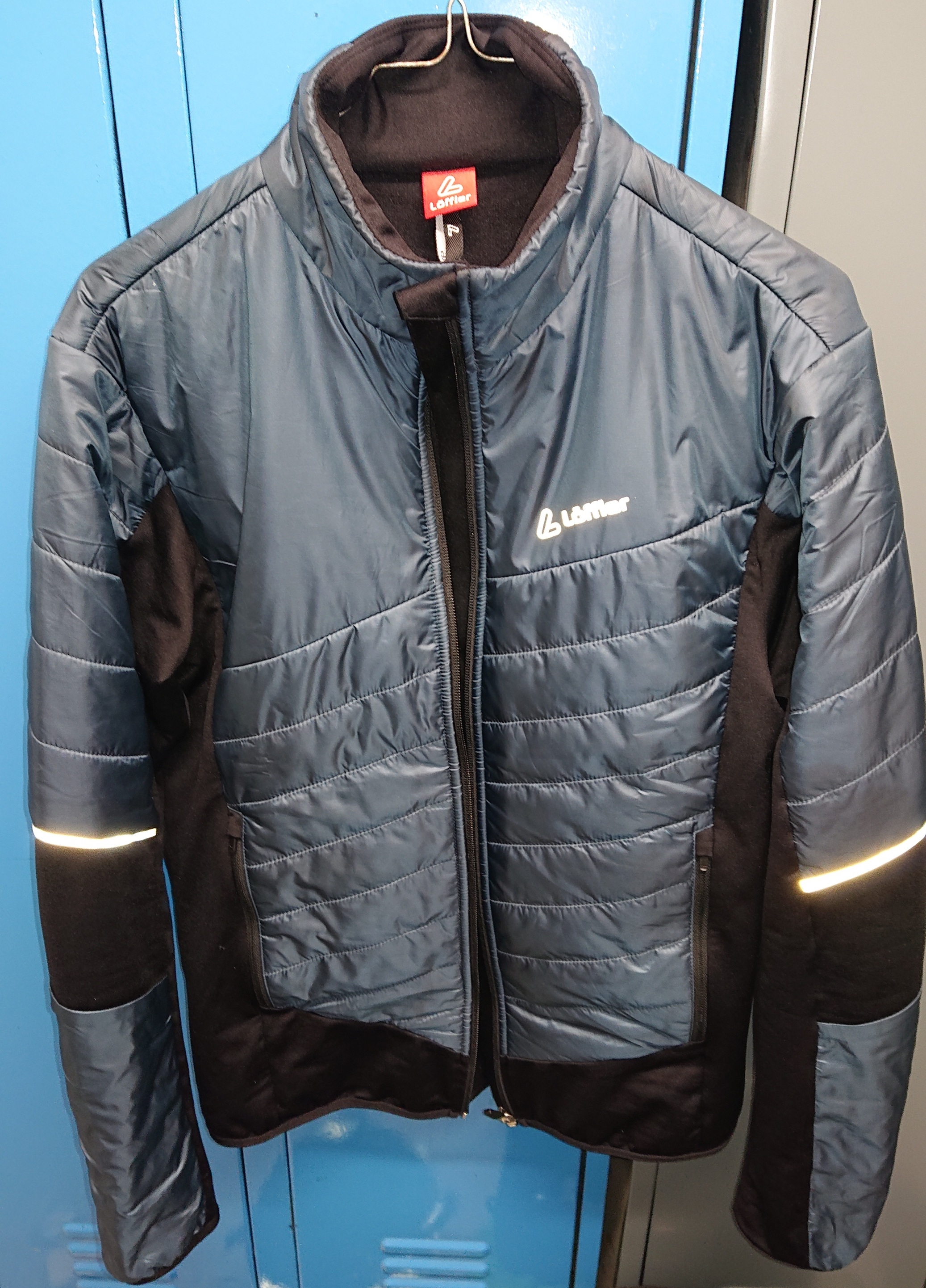 Vorderansicht der Jacke