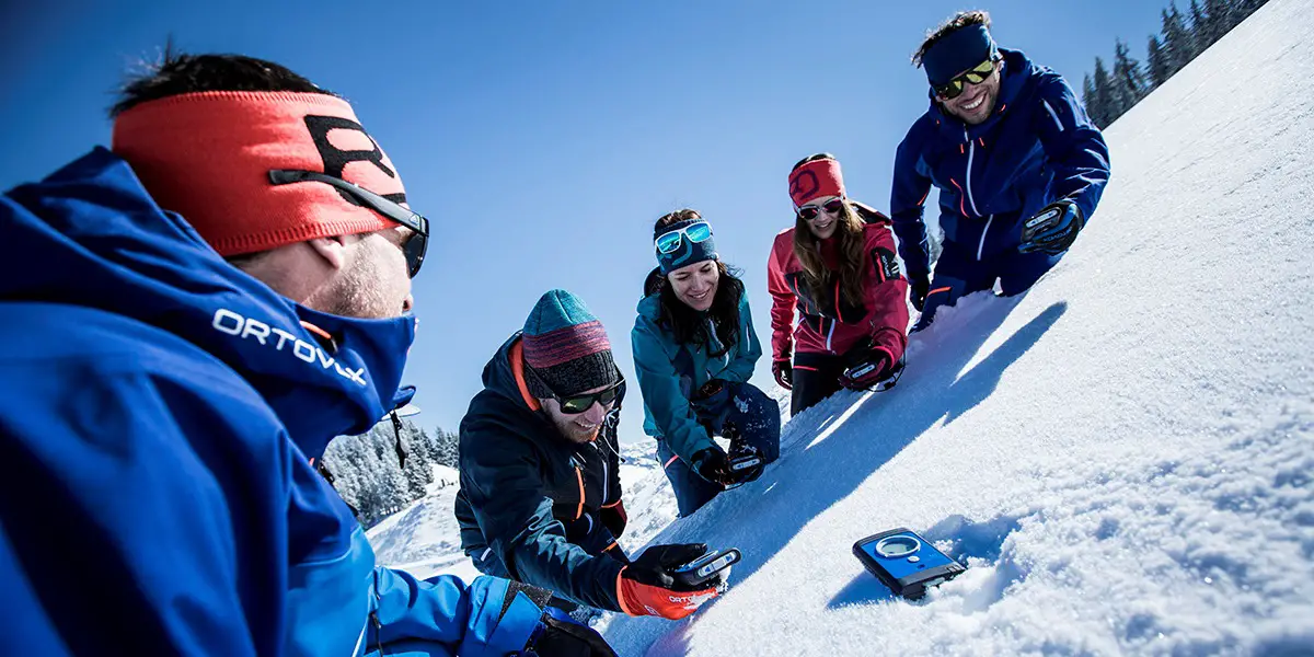 Ein LVS-Gerät ist unverzichtbar auf einer Skitour_Ortovox