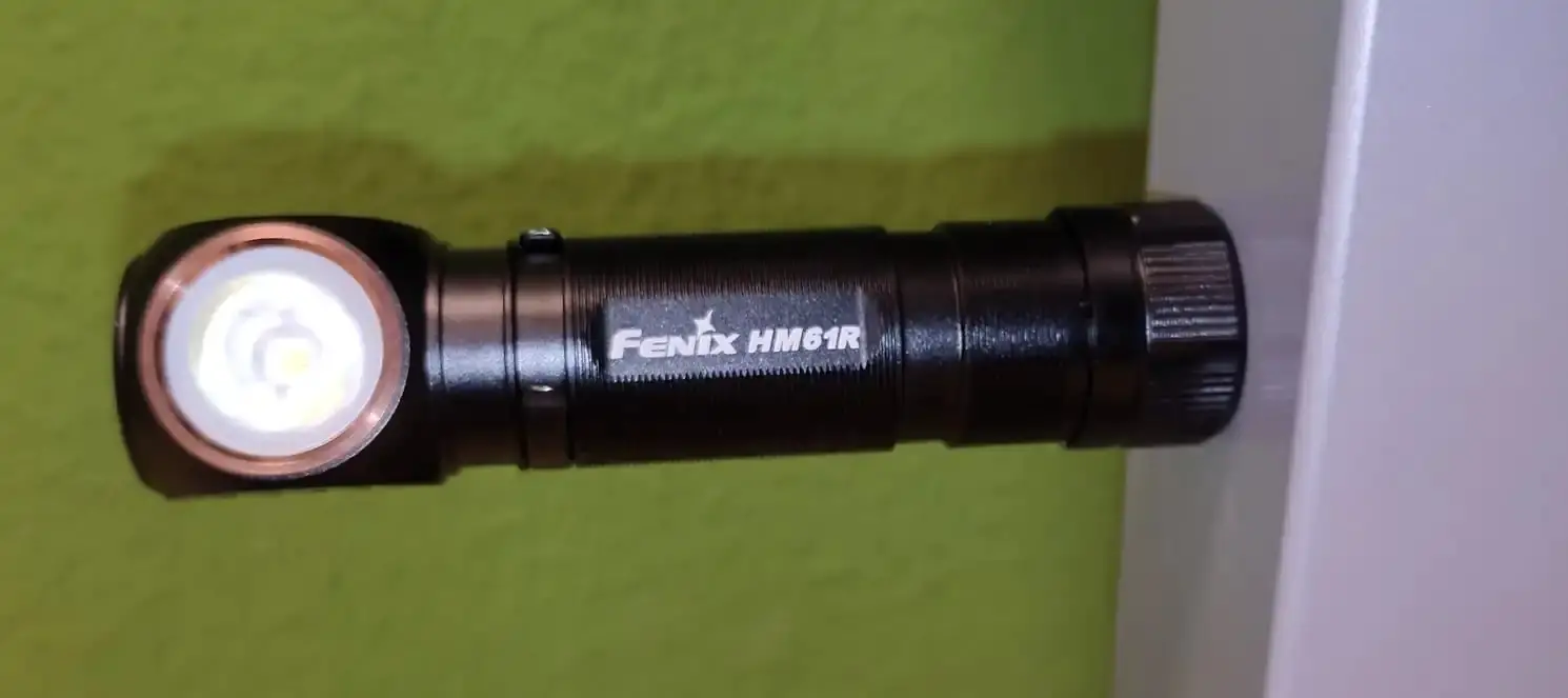 Fenix HM61R Stirn-/Taschenlampe29