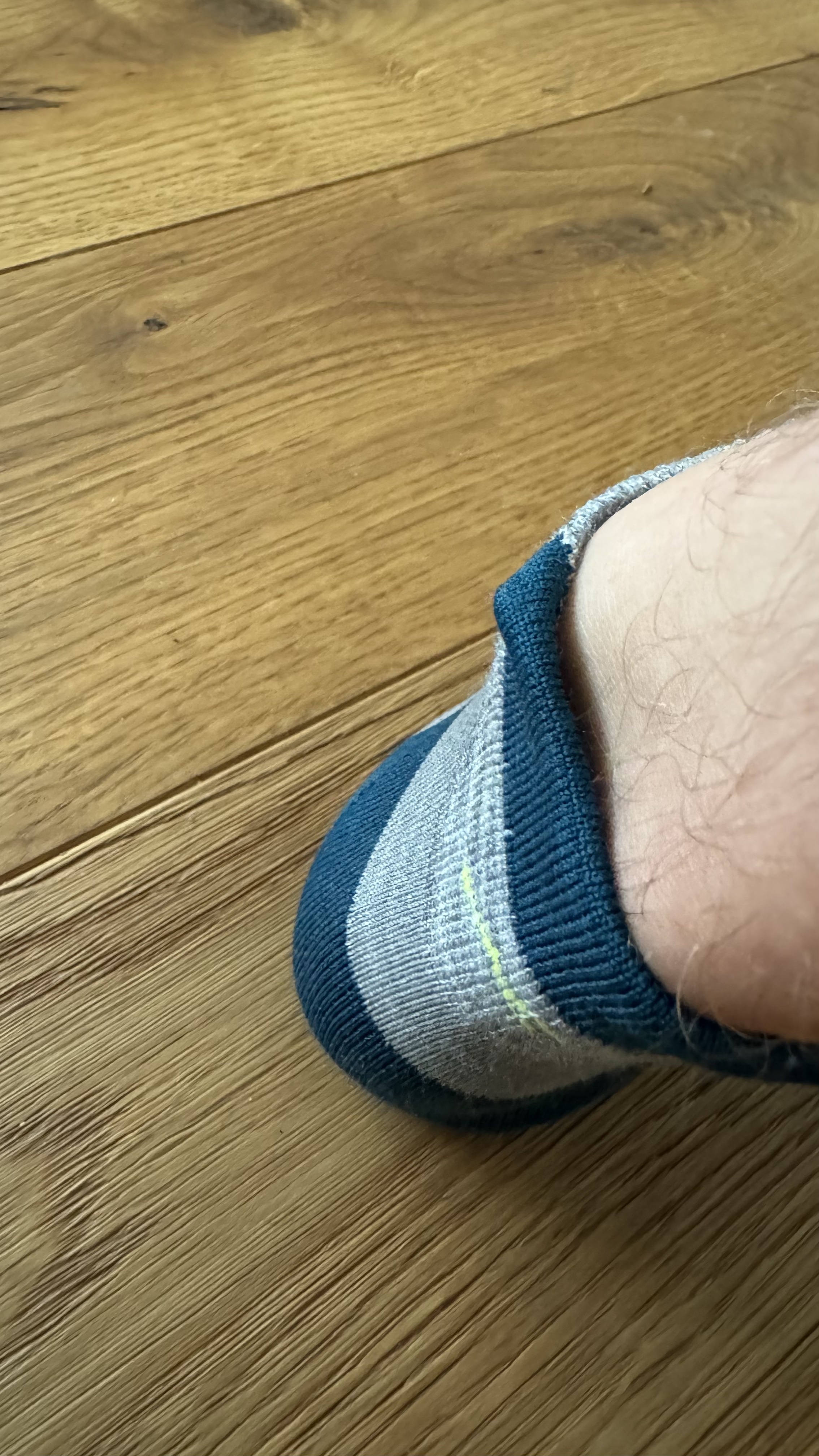 "Flügelchen" an den Socken