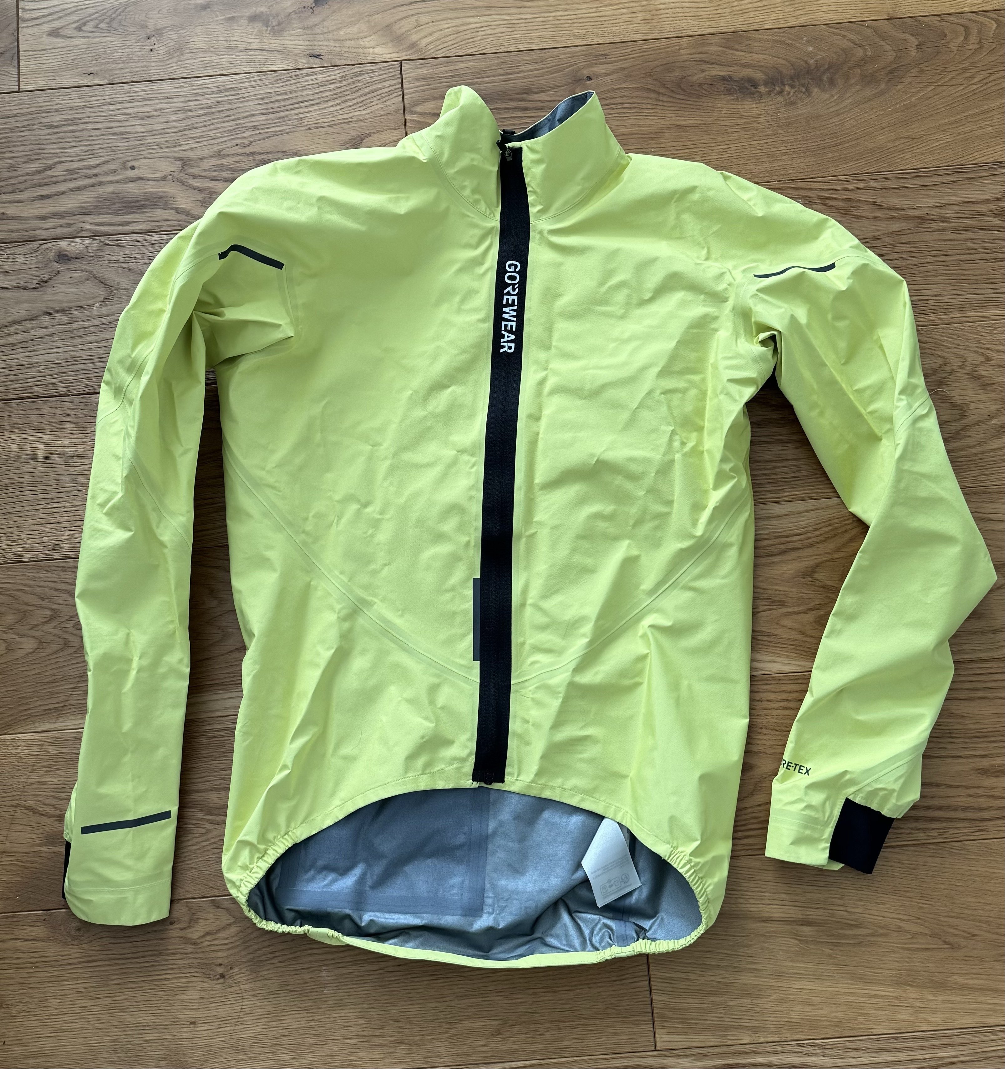 Frontansicht der Jacke