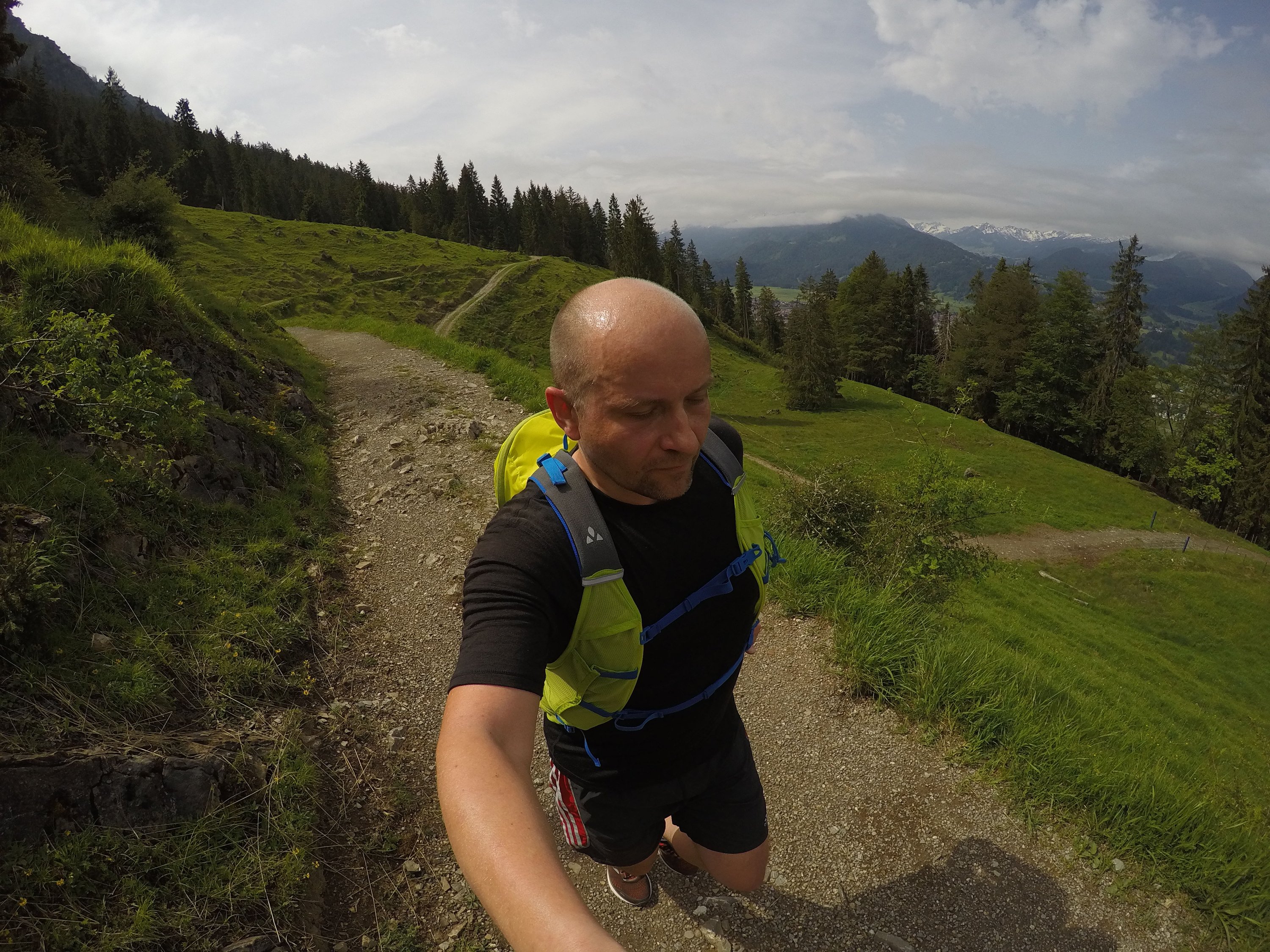 Rucksack beim Trailrunning