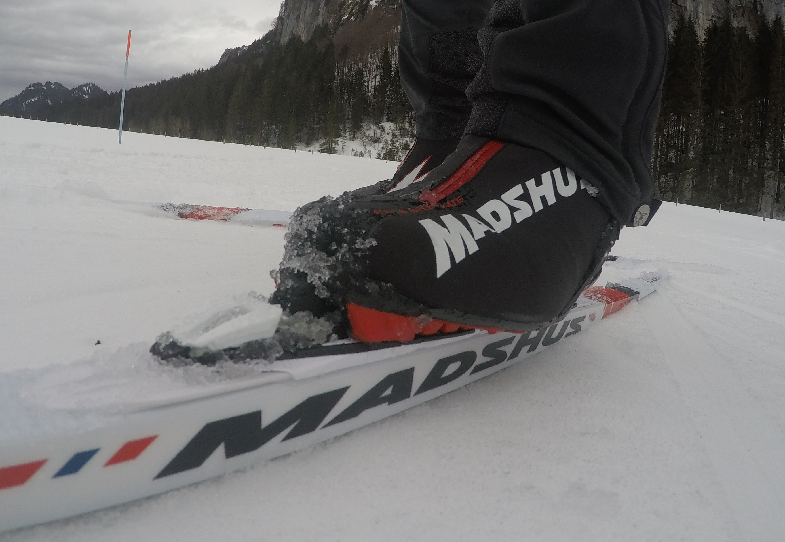 Schuh in der Bindung