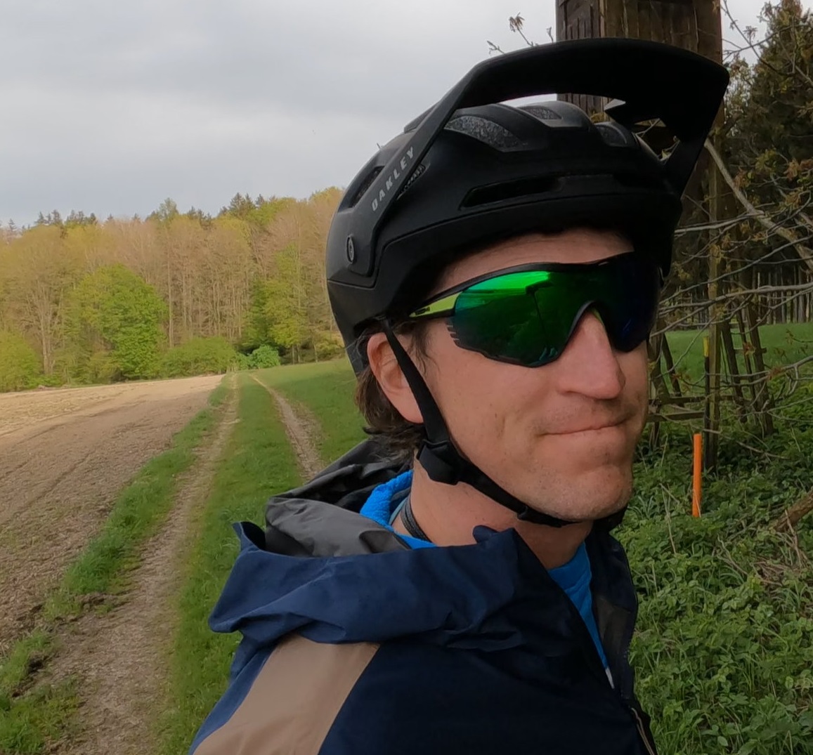 Oakley - DRT5