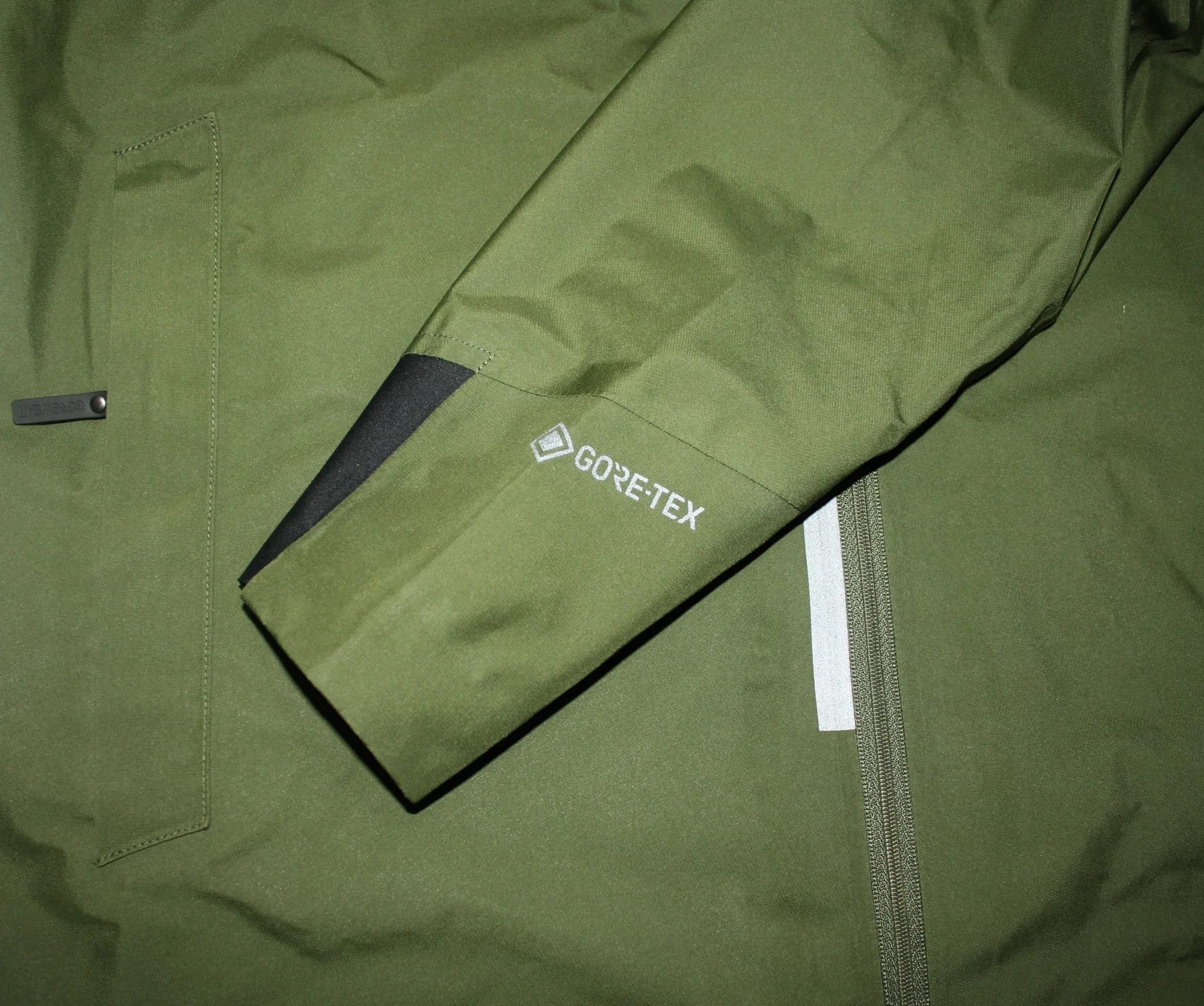 GOREWEAR Concurve GORE-TEX Jacke19