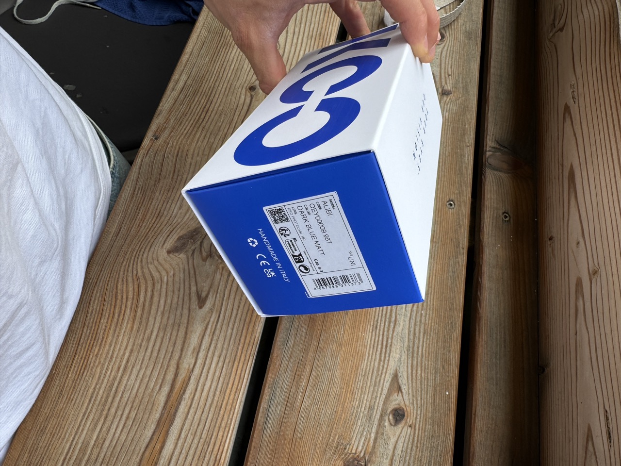 Eigentliche Verpackung der Brille mit genauer Modellbezeichnung 