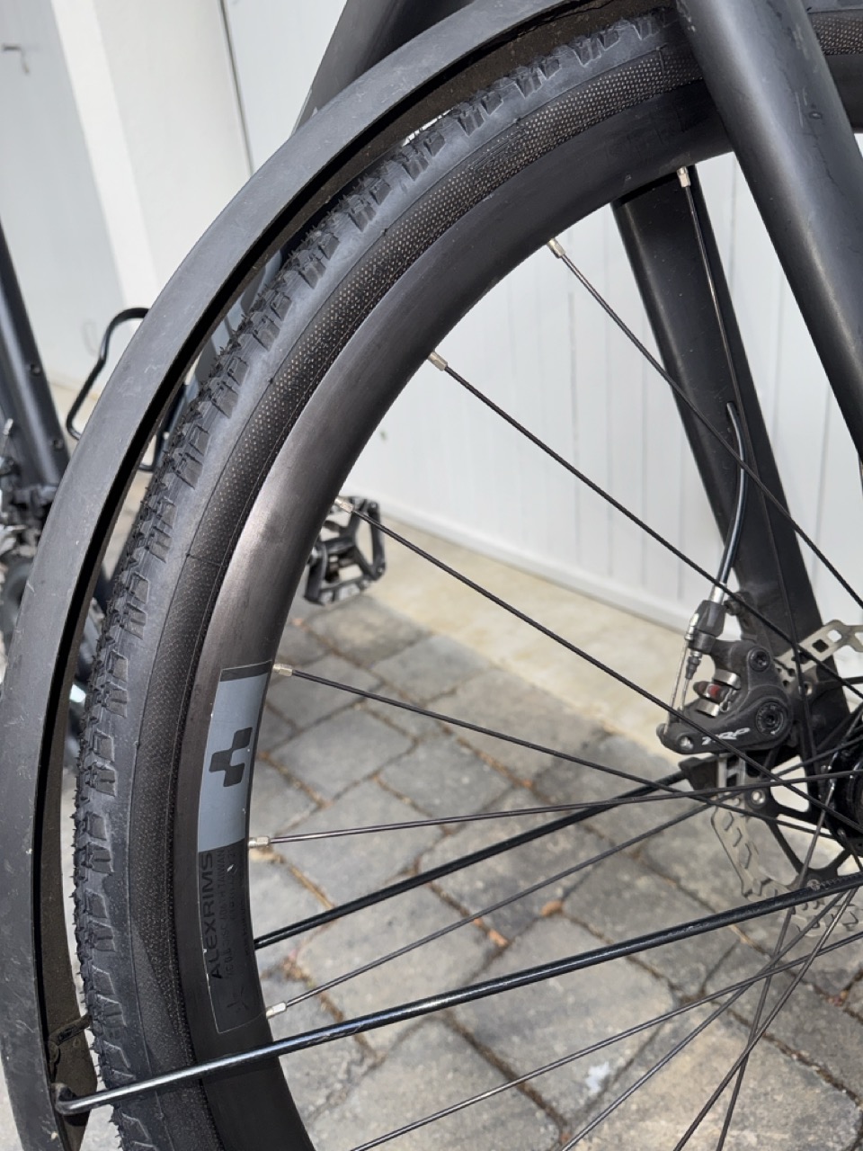 Der kompetente OUTSIDEstories-Test: PIRELLI Cinturato Gravel RM -  Fahrradreifen (Gravel)
