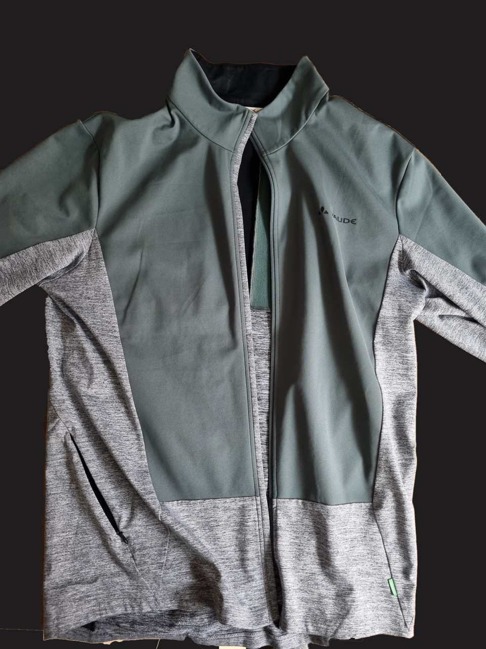 Jacke freigestellt