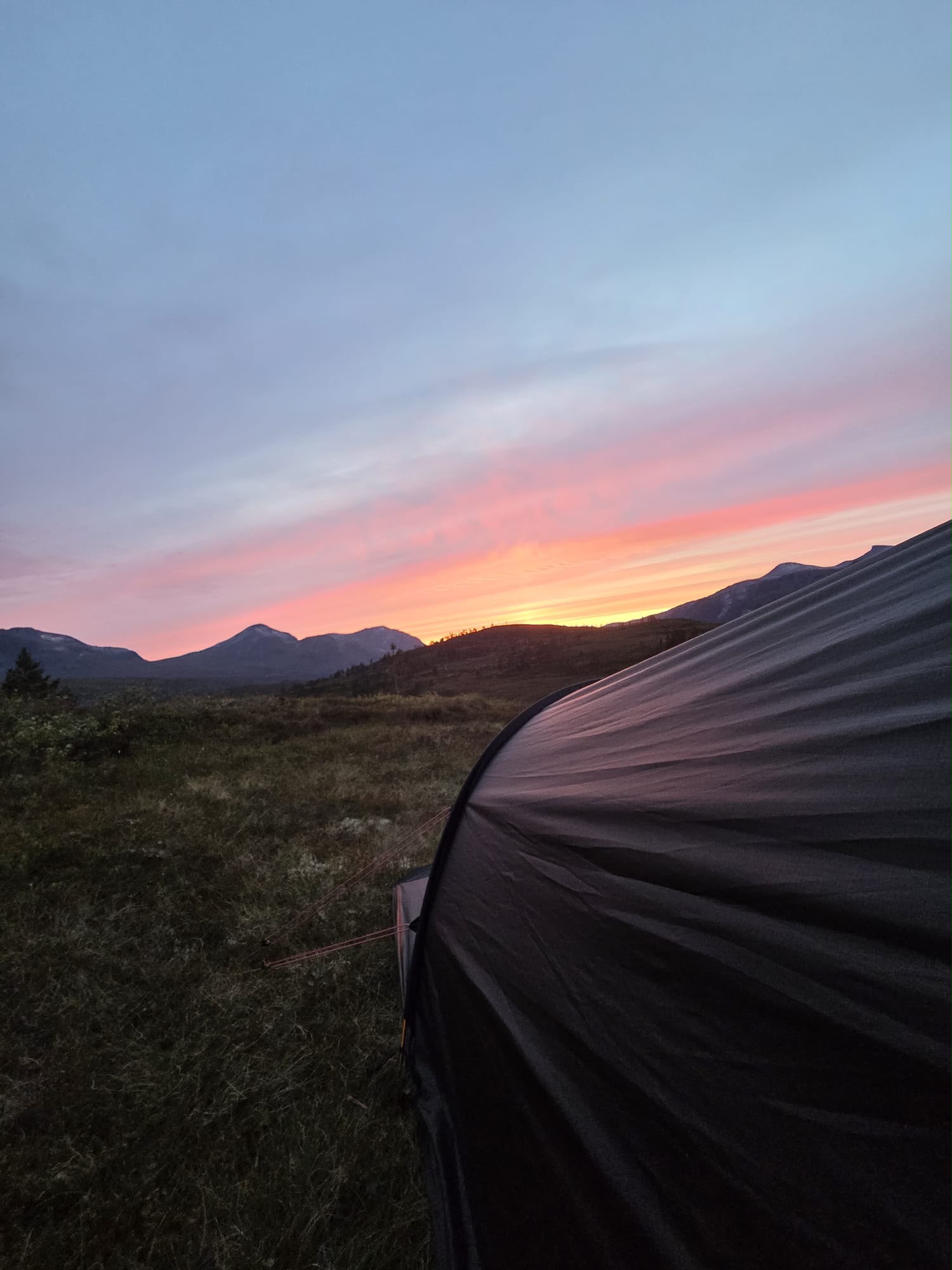 Der kompetente OUTSIDEstories-Test: FALKE Ergonomic Sport System - Backpack-Ready, Damen T-Shirt kurzarm