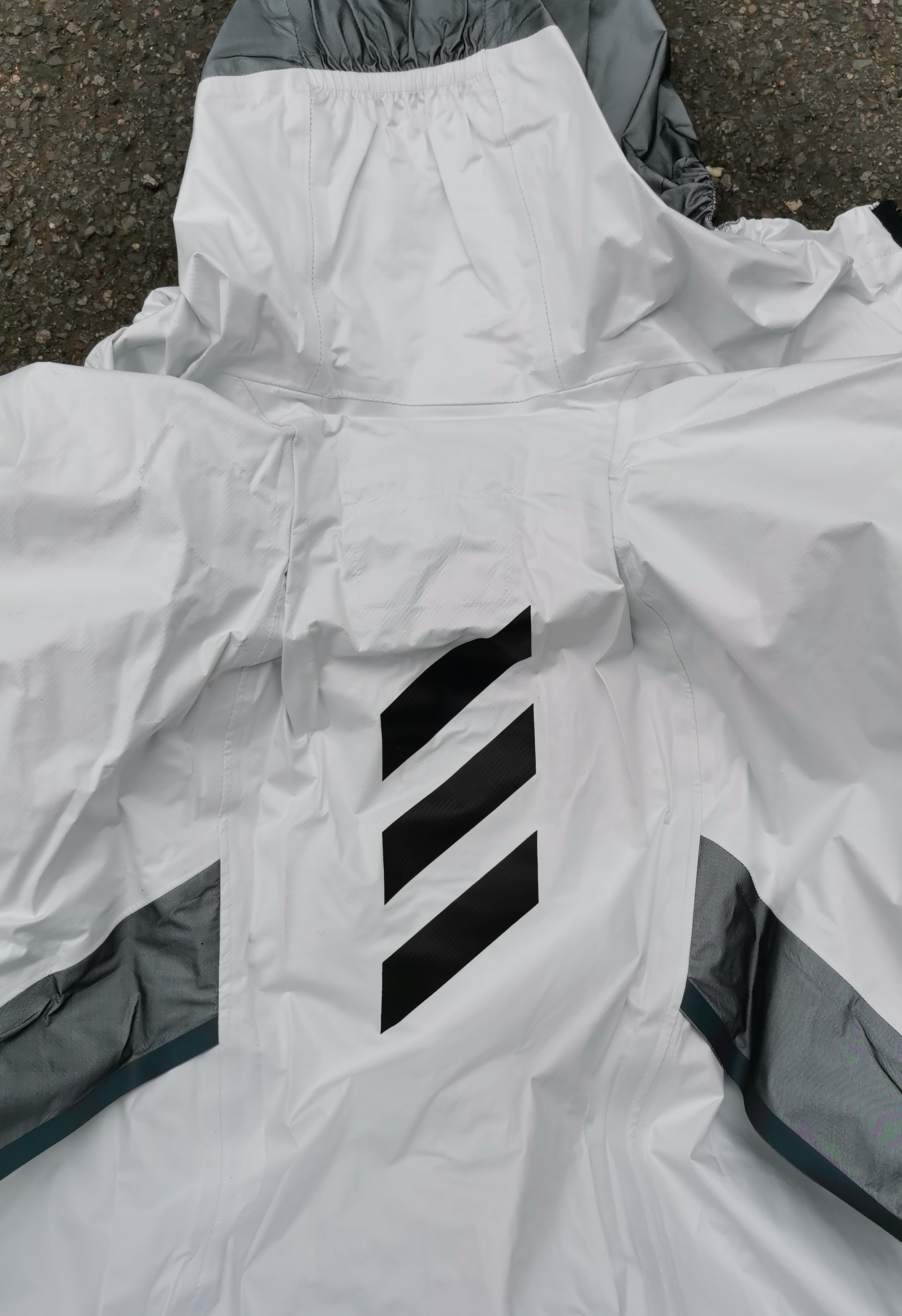 Adidas_terrex_agravic_pro_trail_jacke22