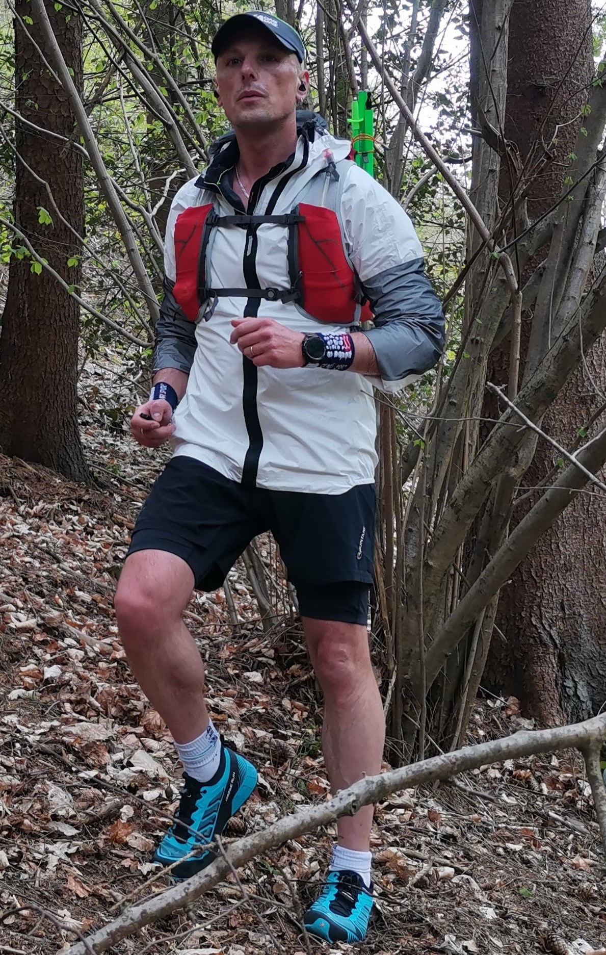 Adidas_terrex_agravic_pro_trail_jacke8