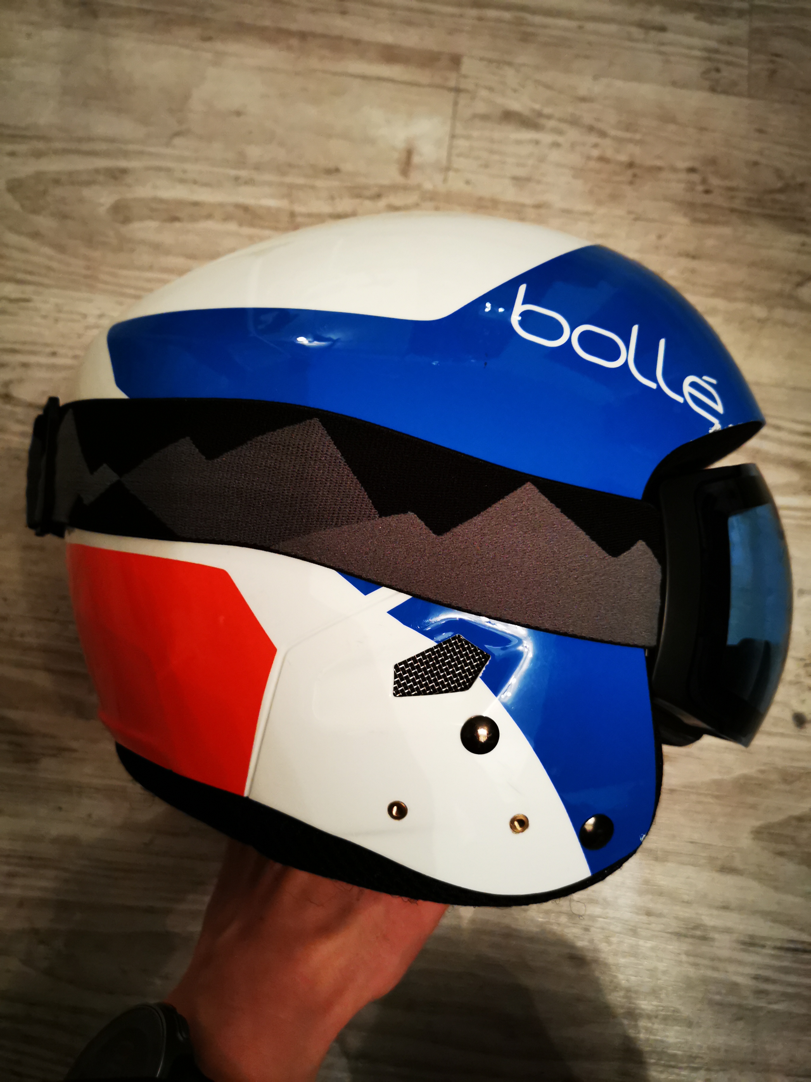 Pro XM am Helm