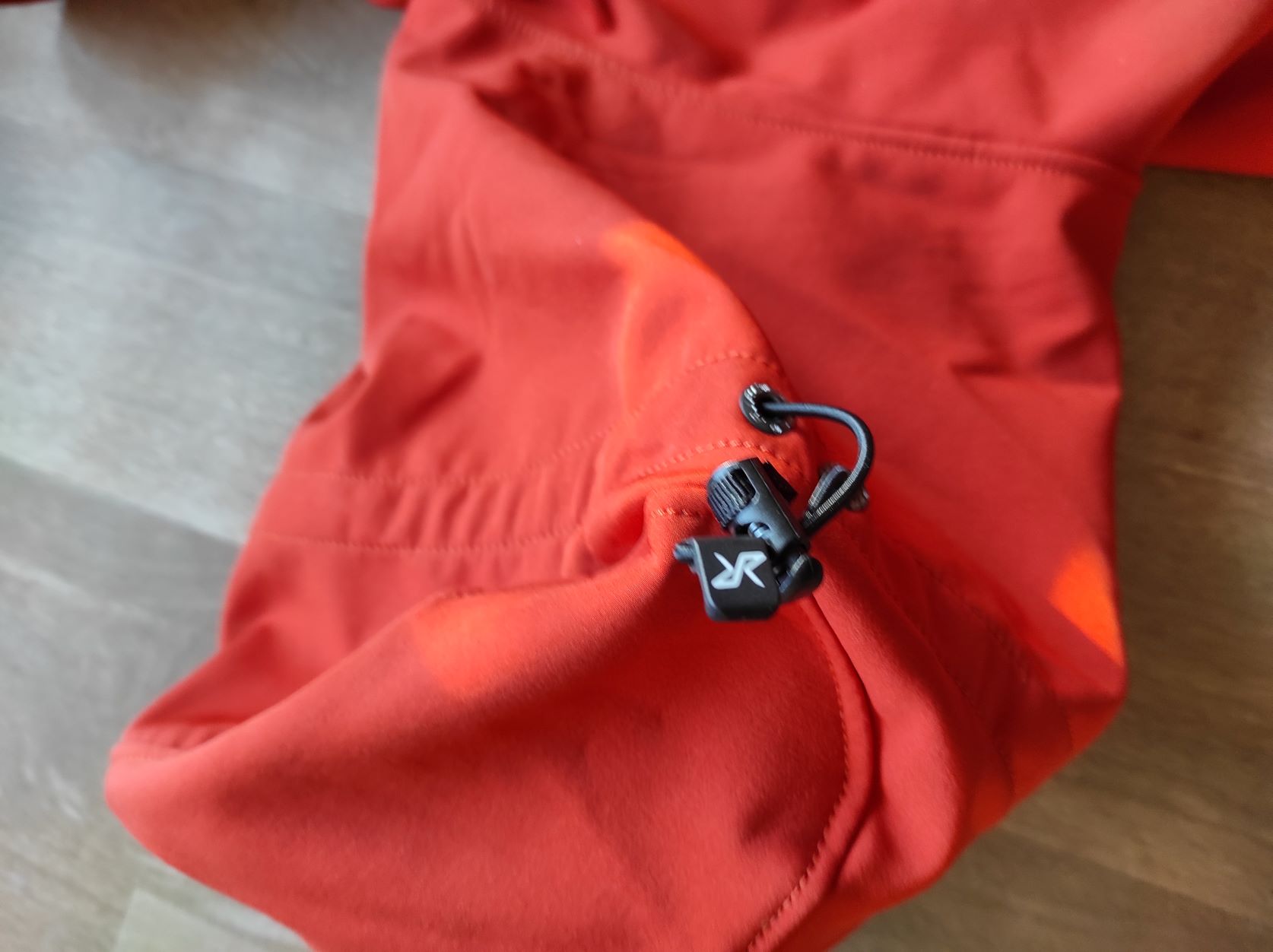 Versteller Kapuze