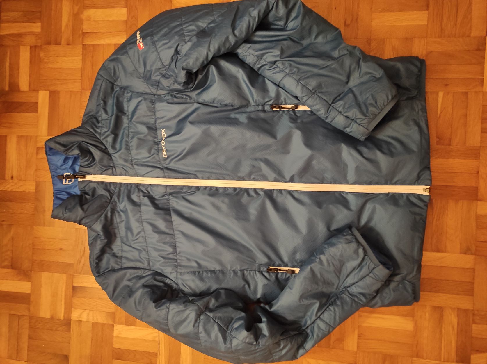 Vorne V1