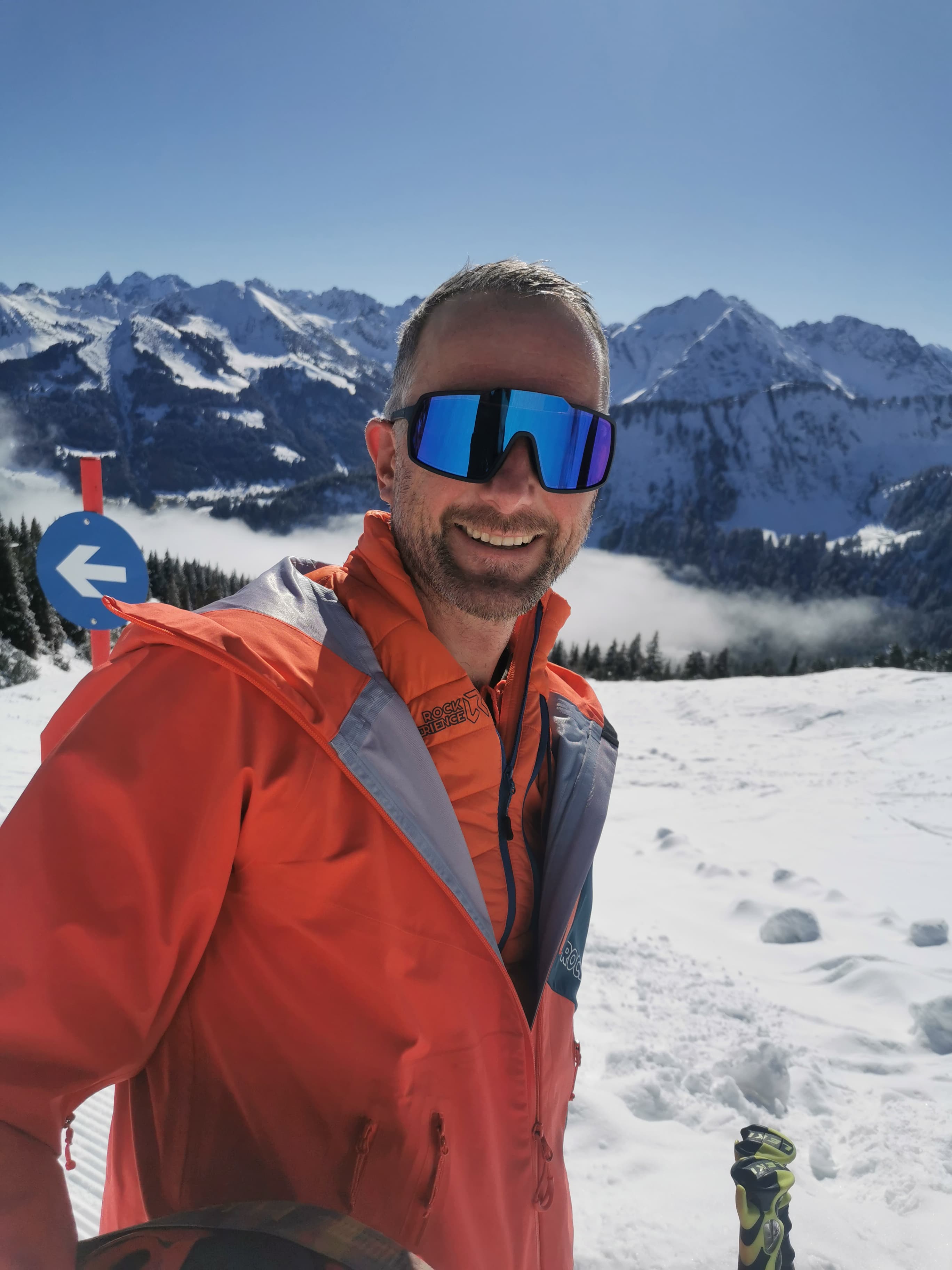 Der kompetente OUTSIDestories-Test: ROCK EXPERIENCE Ice Thriller - Hardhelljacke, Skijacke, Herren