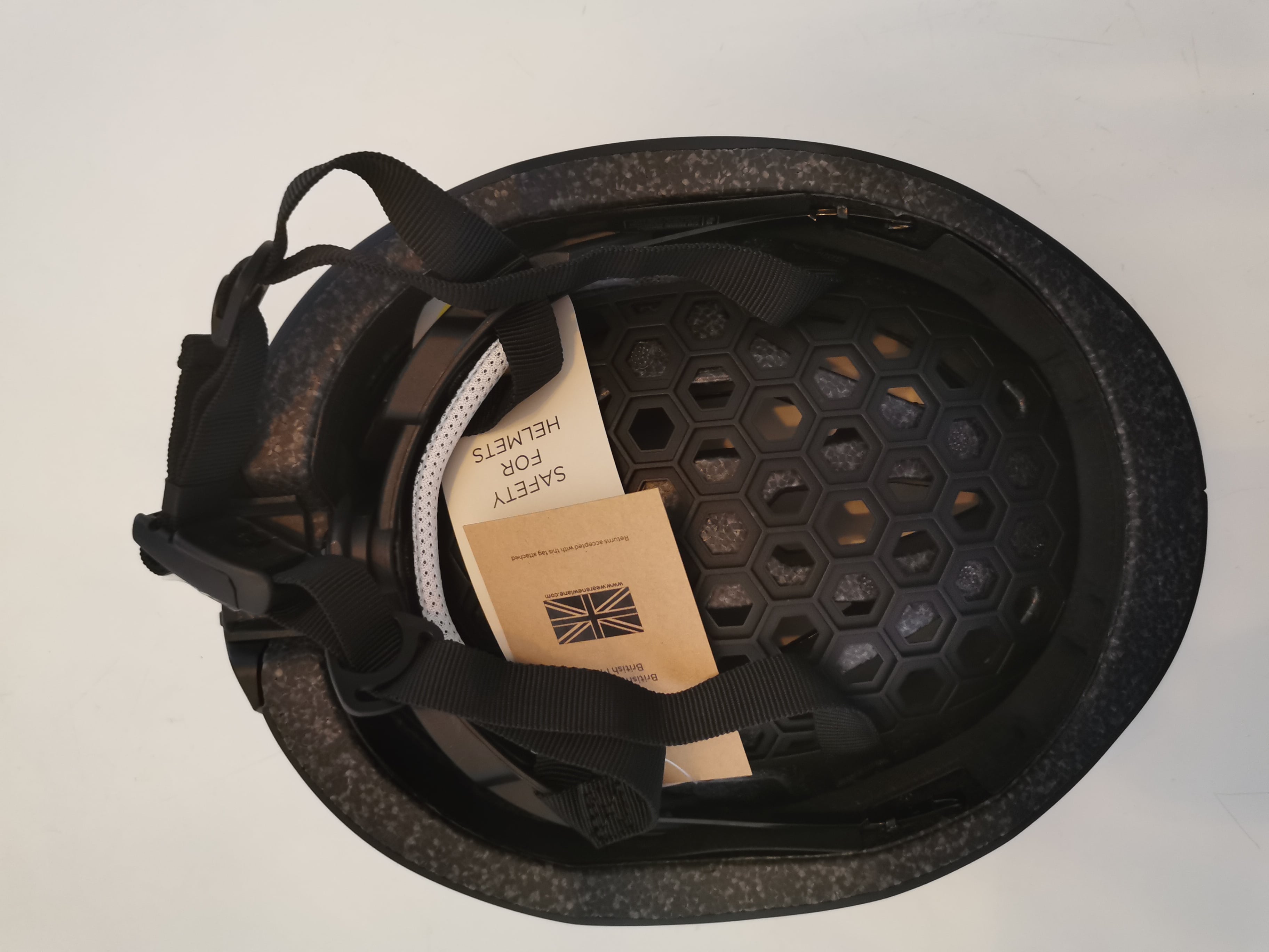 Der kompetente OUTSIDEstories-Test: NEWLANE Foldable MIPS Bike Helmet - Faltbarer Fahrradhelm 