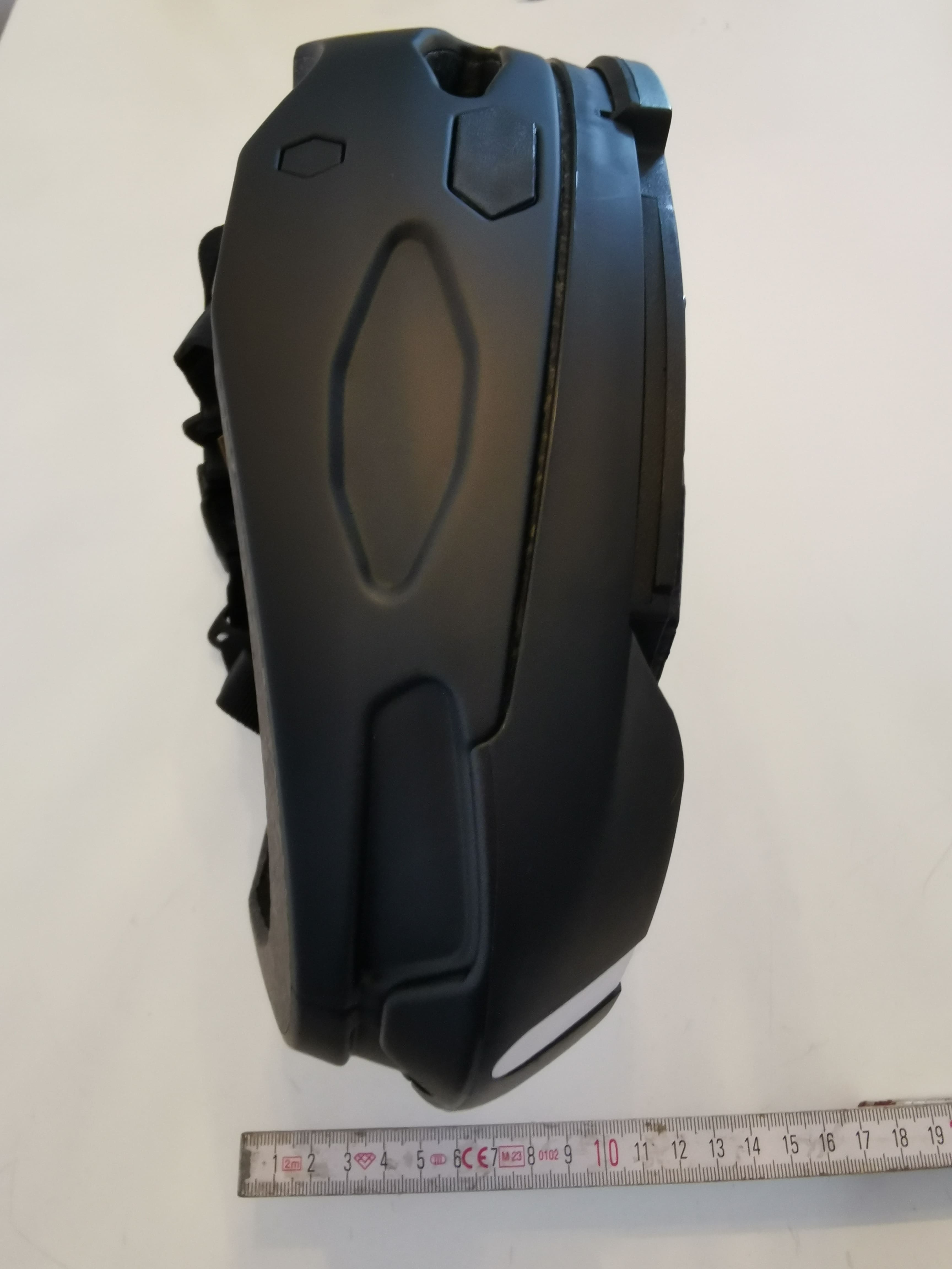 Der kompetente OUTSIDEstories-Test: NEWLANE Foldable MIPS Bike Helmet - Faltbarer Fahrradhelm 