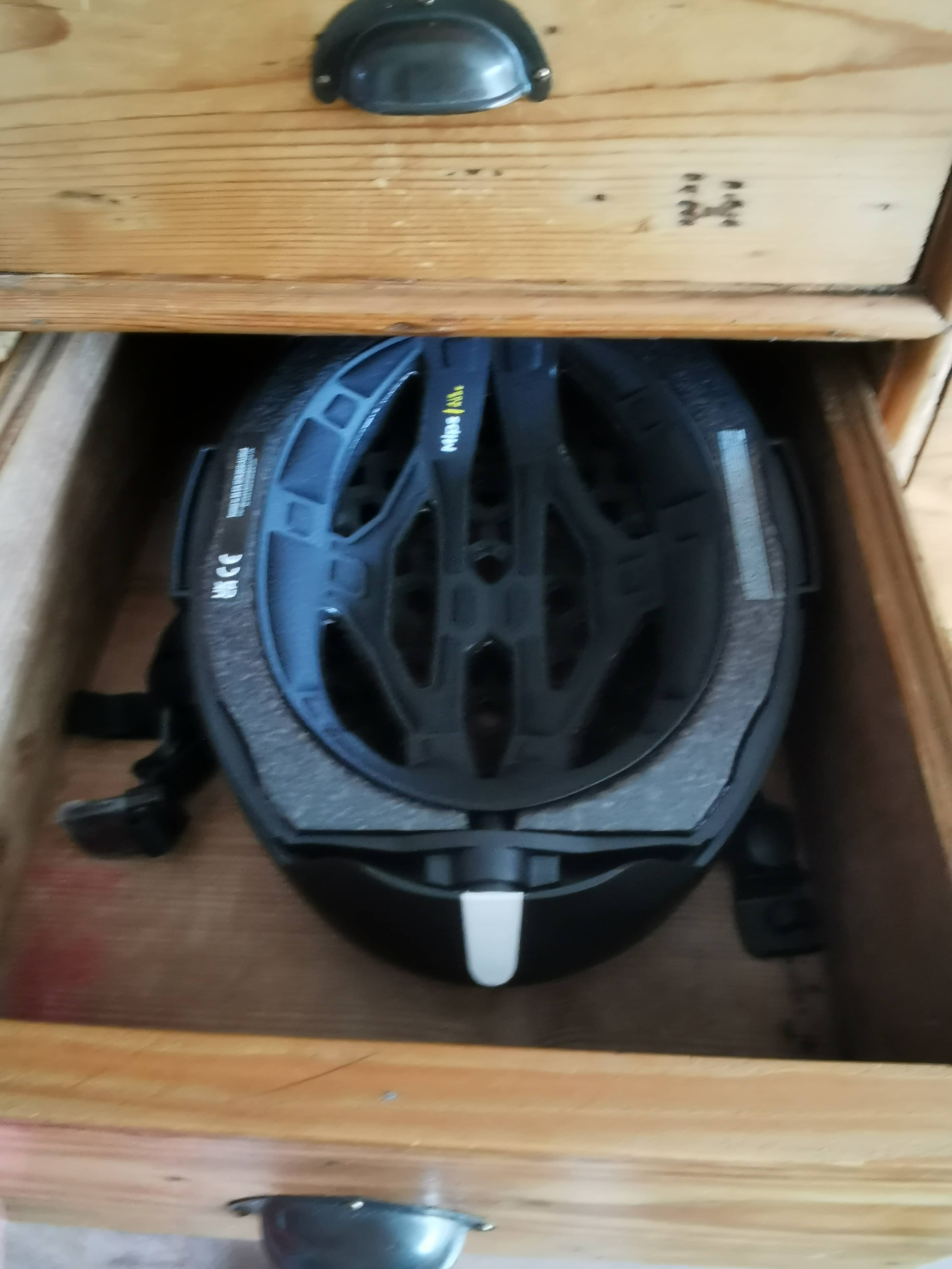 Der kompetente OUTSIDEstories-Test: NEWLANE Foldable MIPS Bike Helmet - Faltbarer Fahrradhelm 