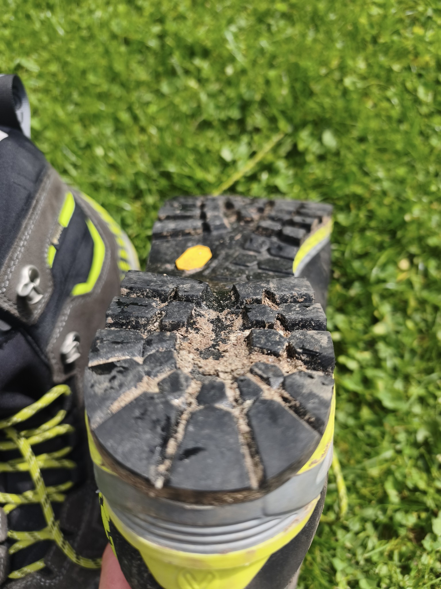 Der kompetente OUTSIDEstories-Test: Der Asolo Freney Evo Mid LTH GV - Bergstiefel der Kategorie C, Herren