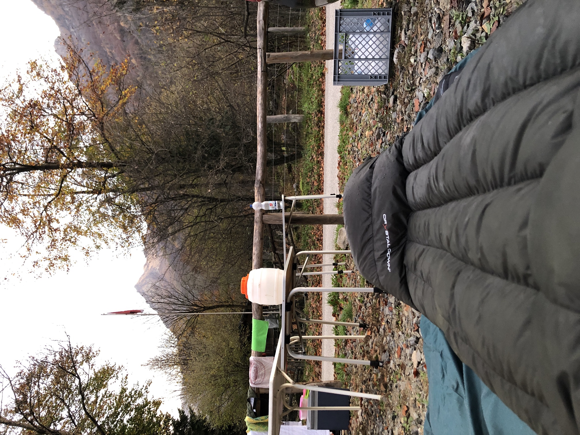 Blick aus dem Schlafsack am morgen, etwas Feuchtigkeit zu sehen
