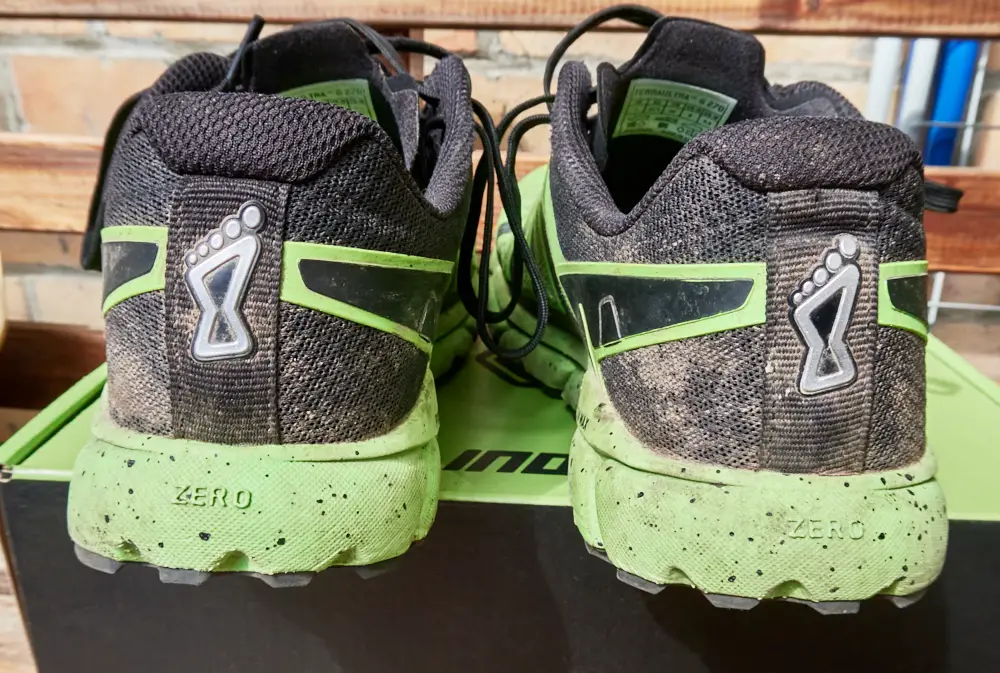 Schuhe Getragen hinten