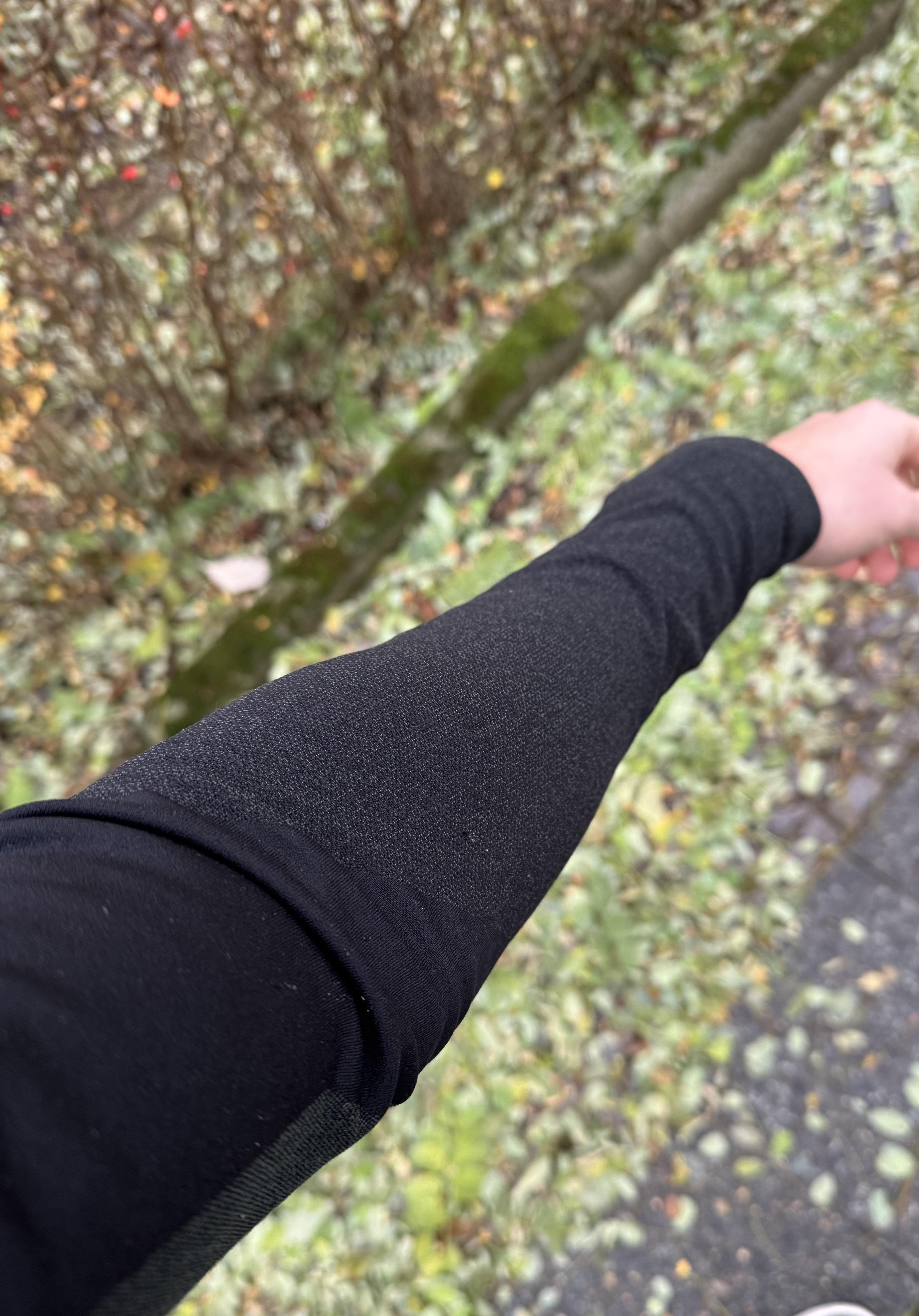 Ärmel draußen angezogen