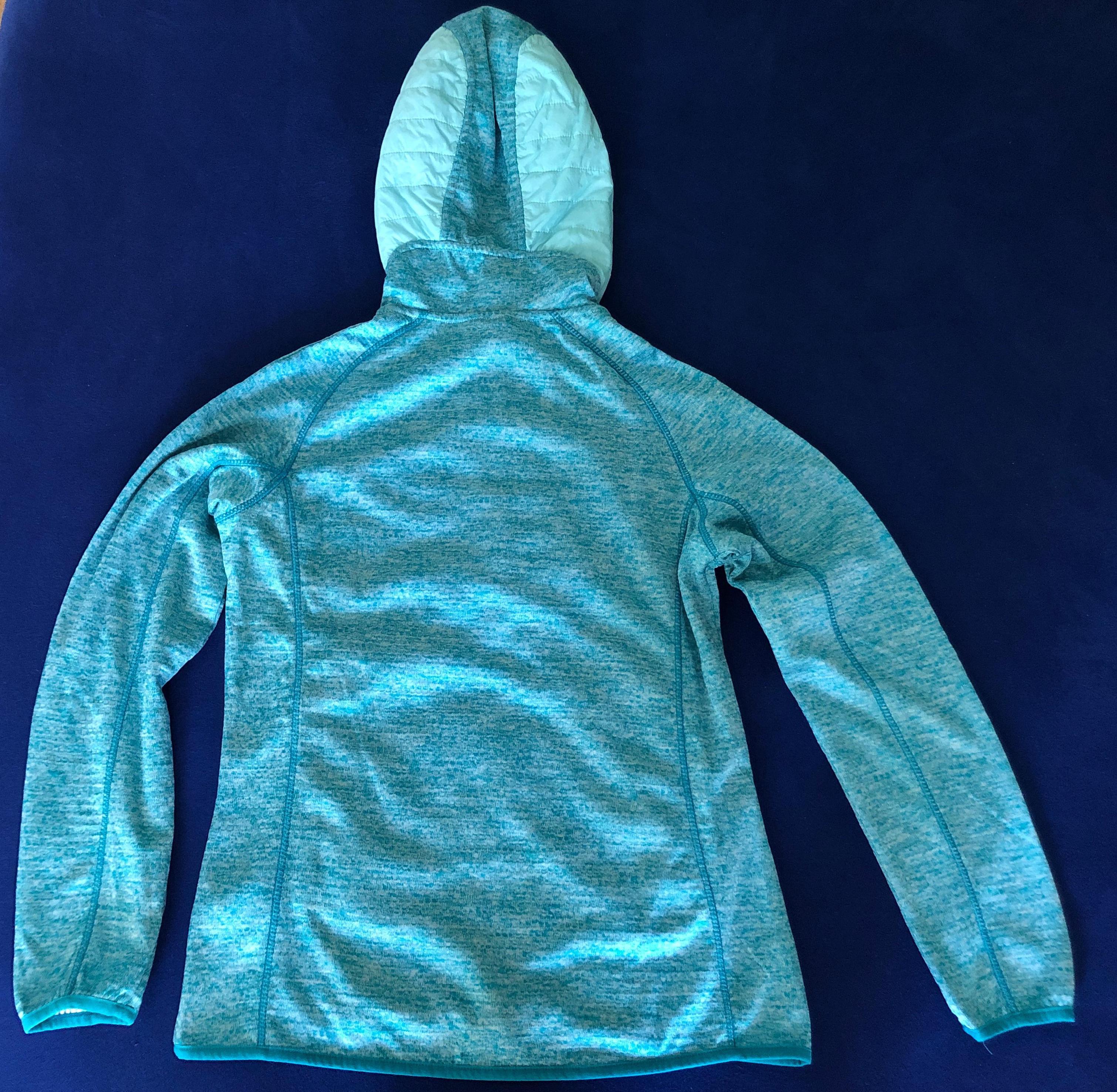 Die Fleecejacke von hinten