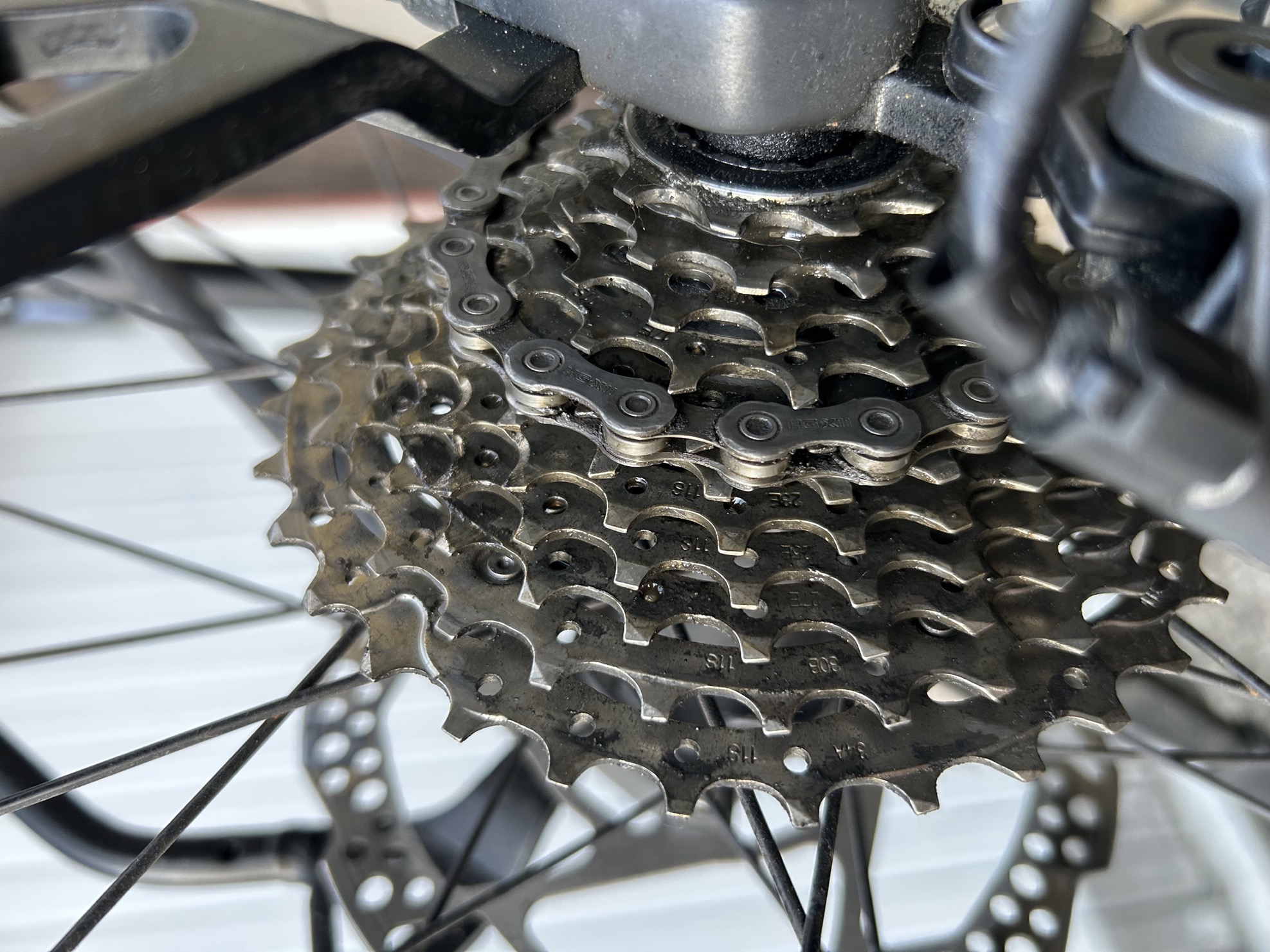 Der kompetente OUTSIDEstories-Test: TUNAP SPORTS Drive Cleaner - Antriebsreiniger Spray mit Dosierpinsel