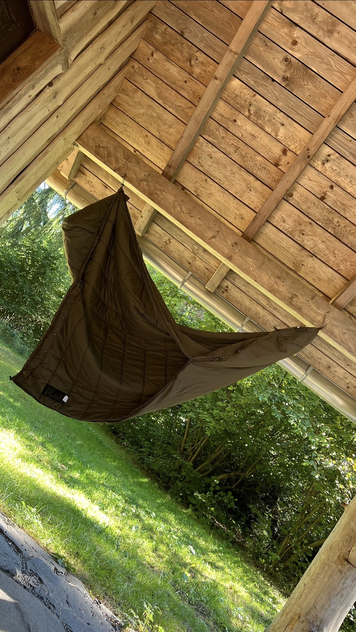Schlafsack aufhängen