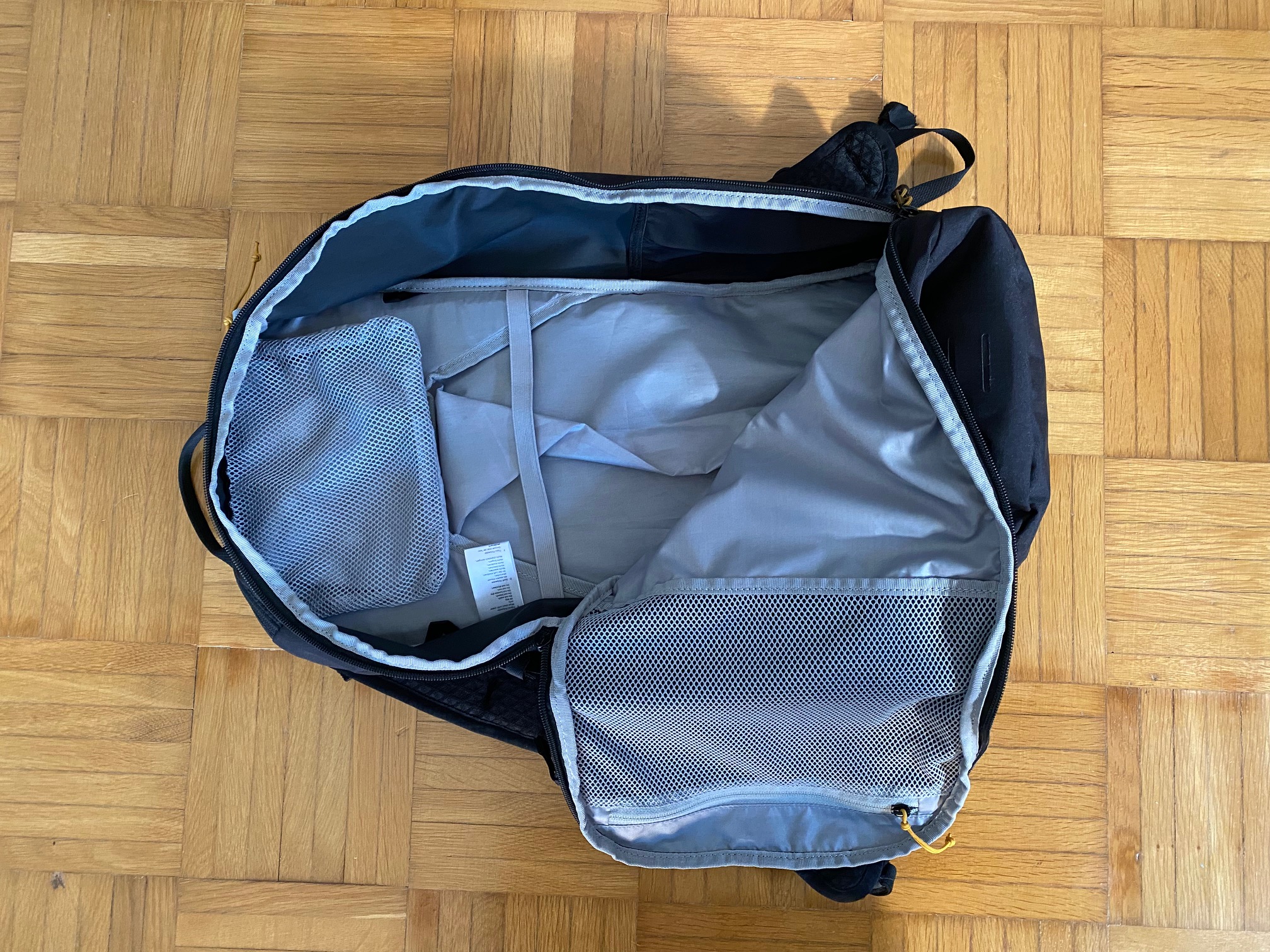 Rucksack voll geöffnet