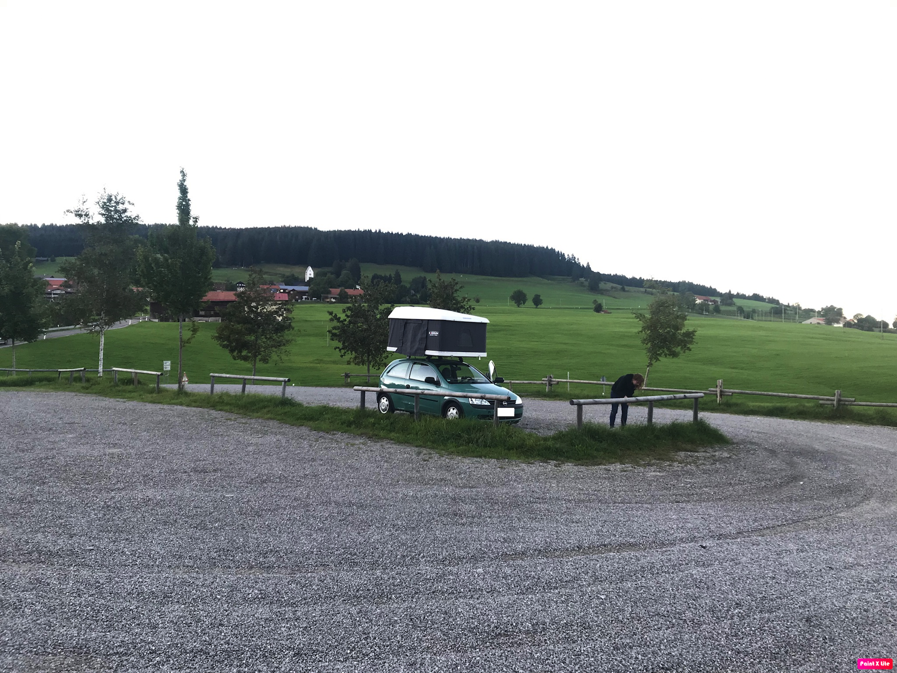überall 2
