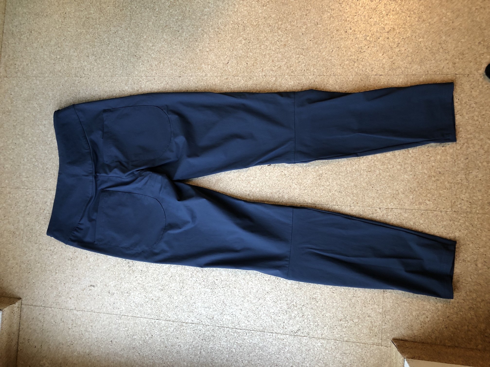 Die Hose von hinten