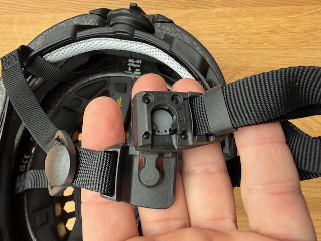 Der kompetente OUSIDEstories Test NEWLANE Foldable MIPS Bike Helmet 