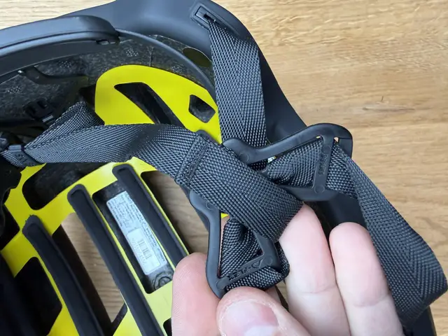 Der OUTSIDEstories-Test: SWEET PROTECTION Outrider Mips Helmet - Rennrad- und Gravelbike-Helm