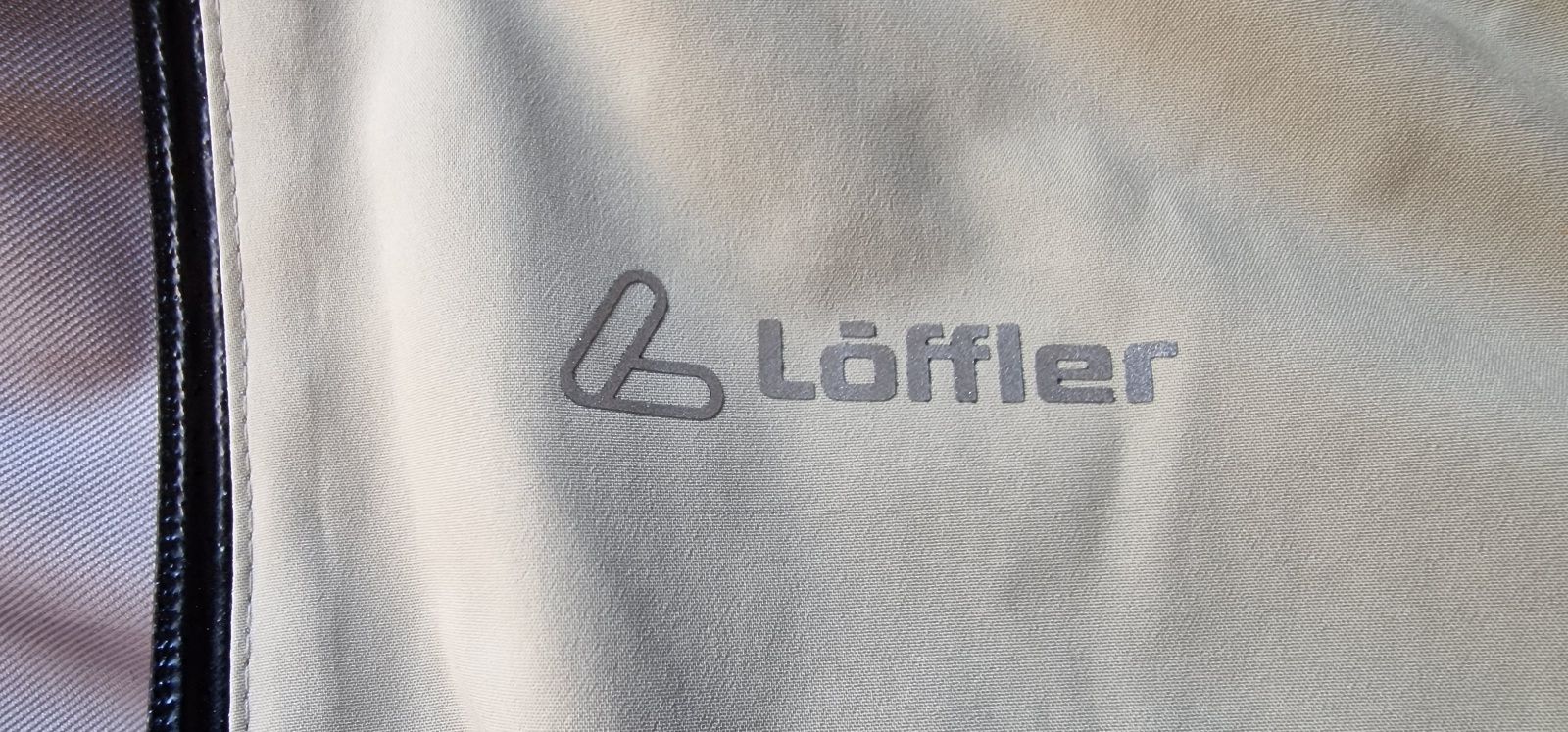 Logo auf der Brust