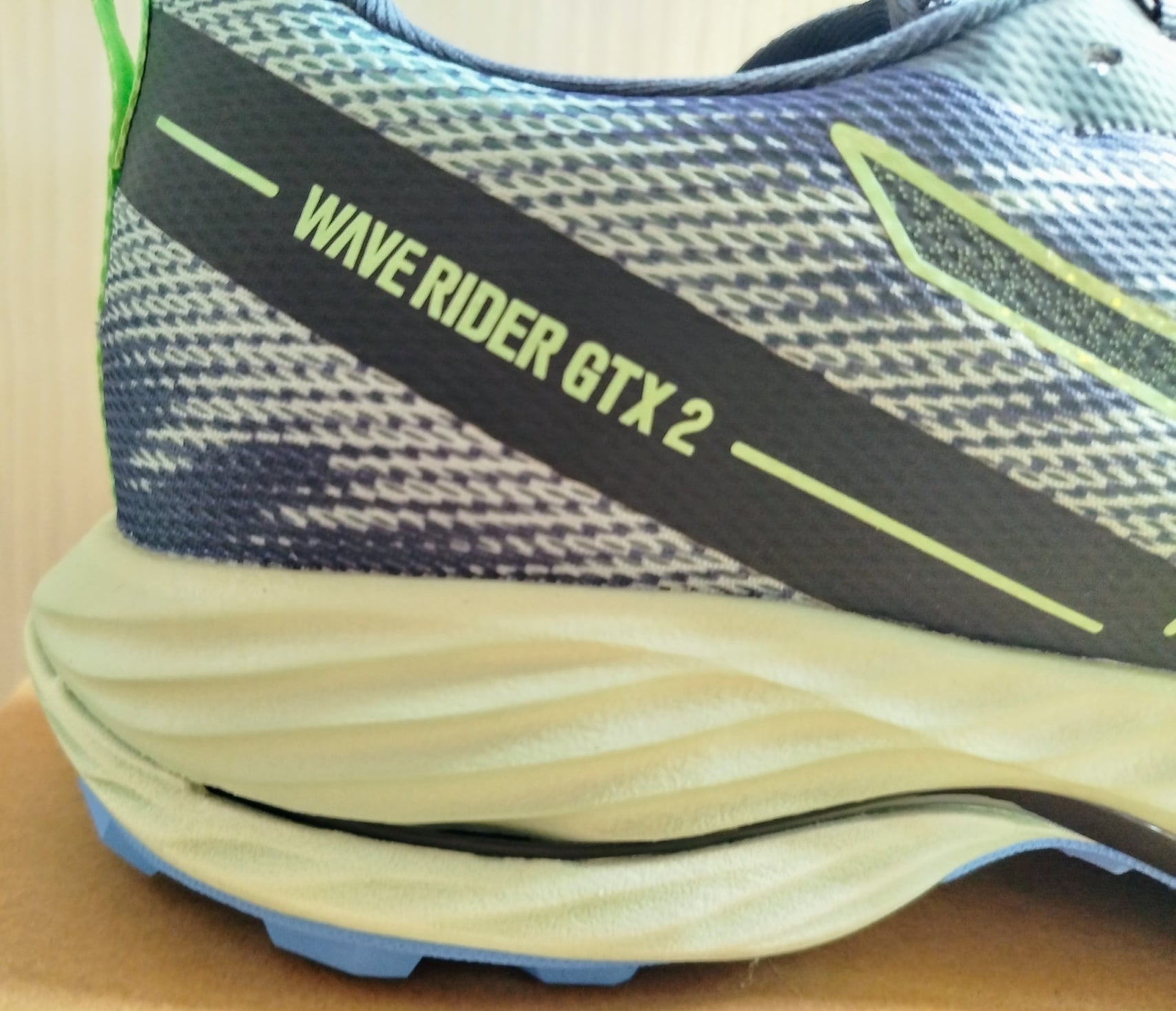 Mizuno Wave Rider GTX 2 6