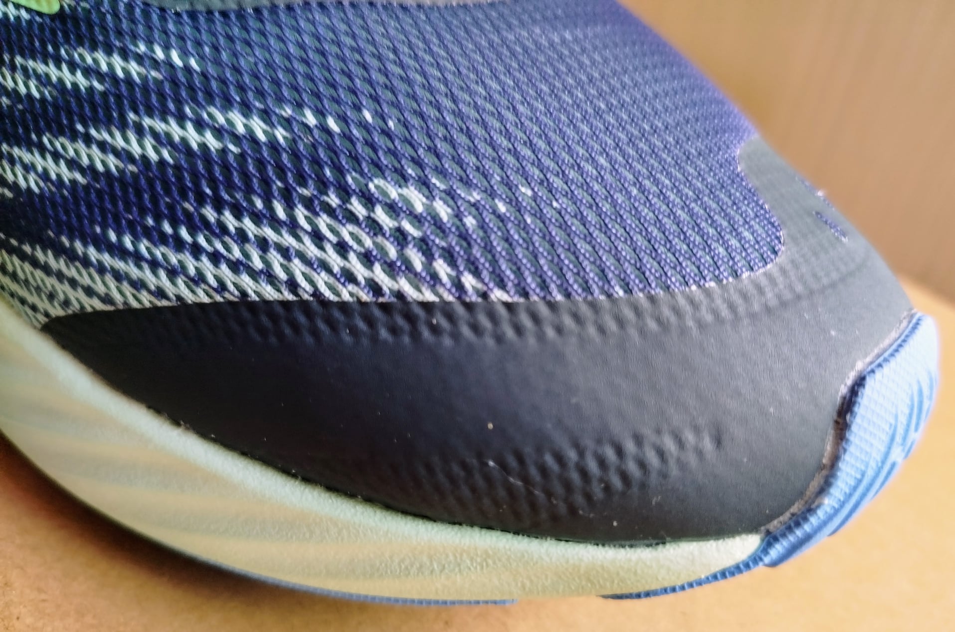 Mizuno Wave Rider GTX 2 12