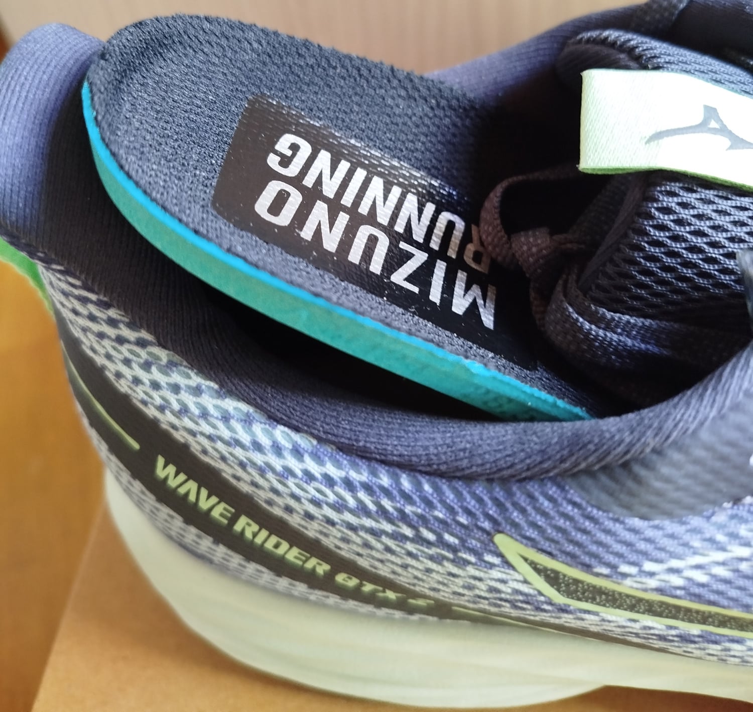 Mizuno Wave Rider GTX 2 35