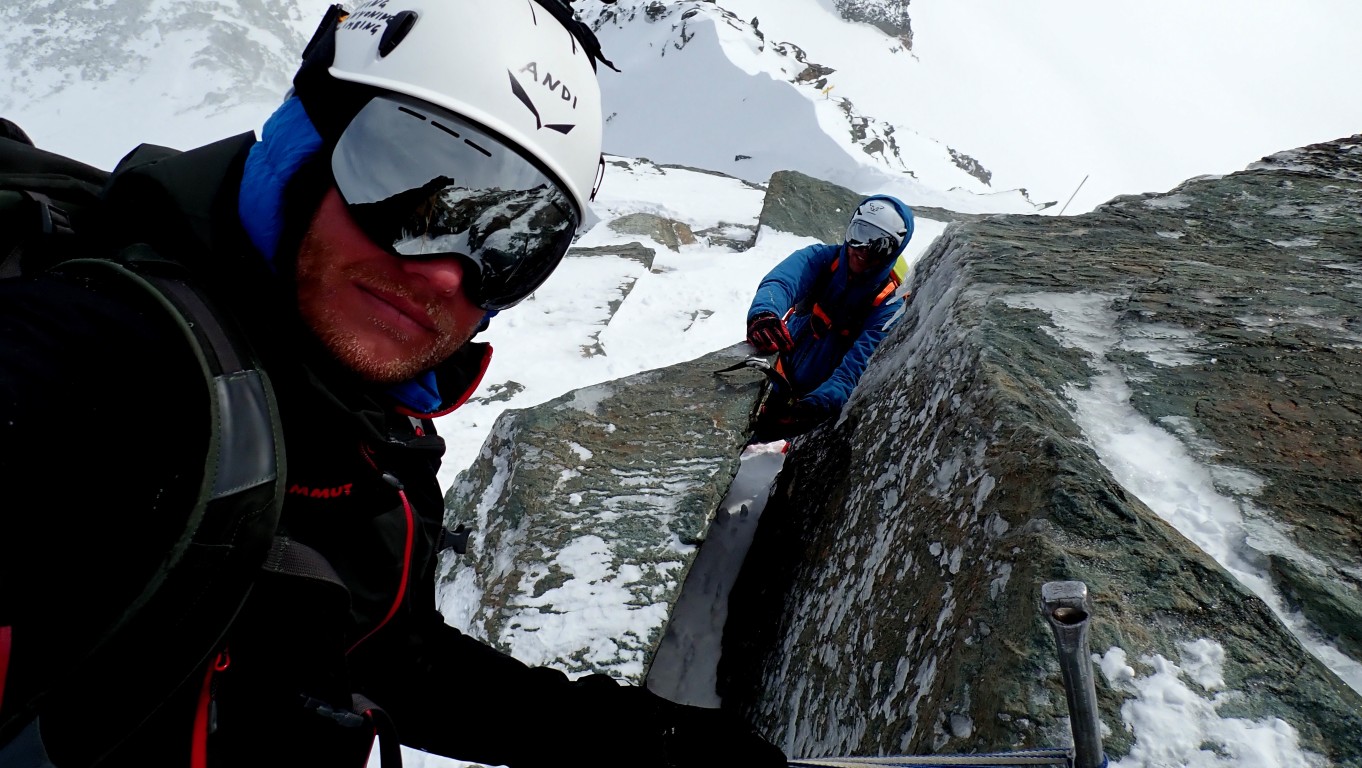 Der kompetente OUTSIDEstories-Test: Blue Ice Harfang Tech Steigeisen
