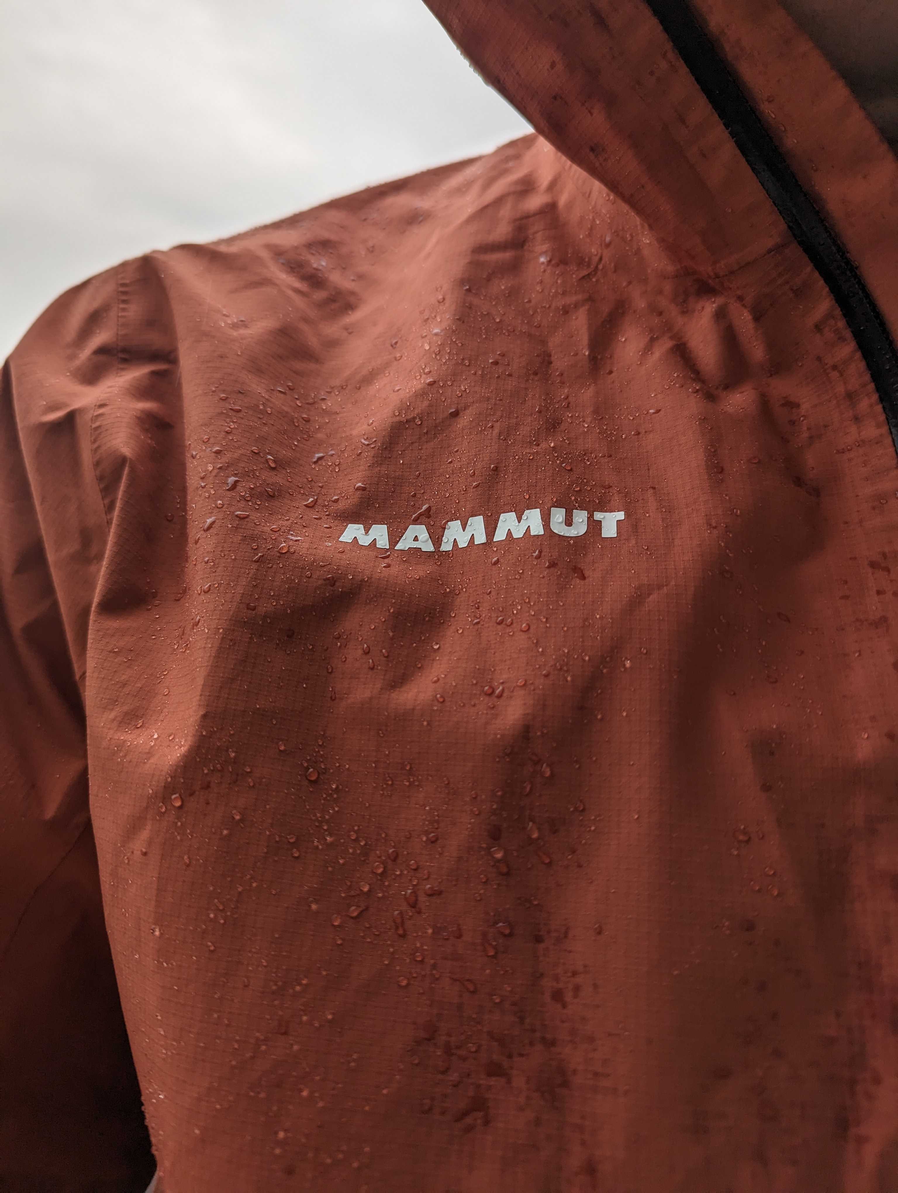 Hardshelljacke im Einsatz