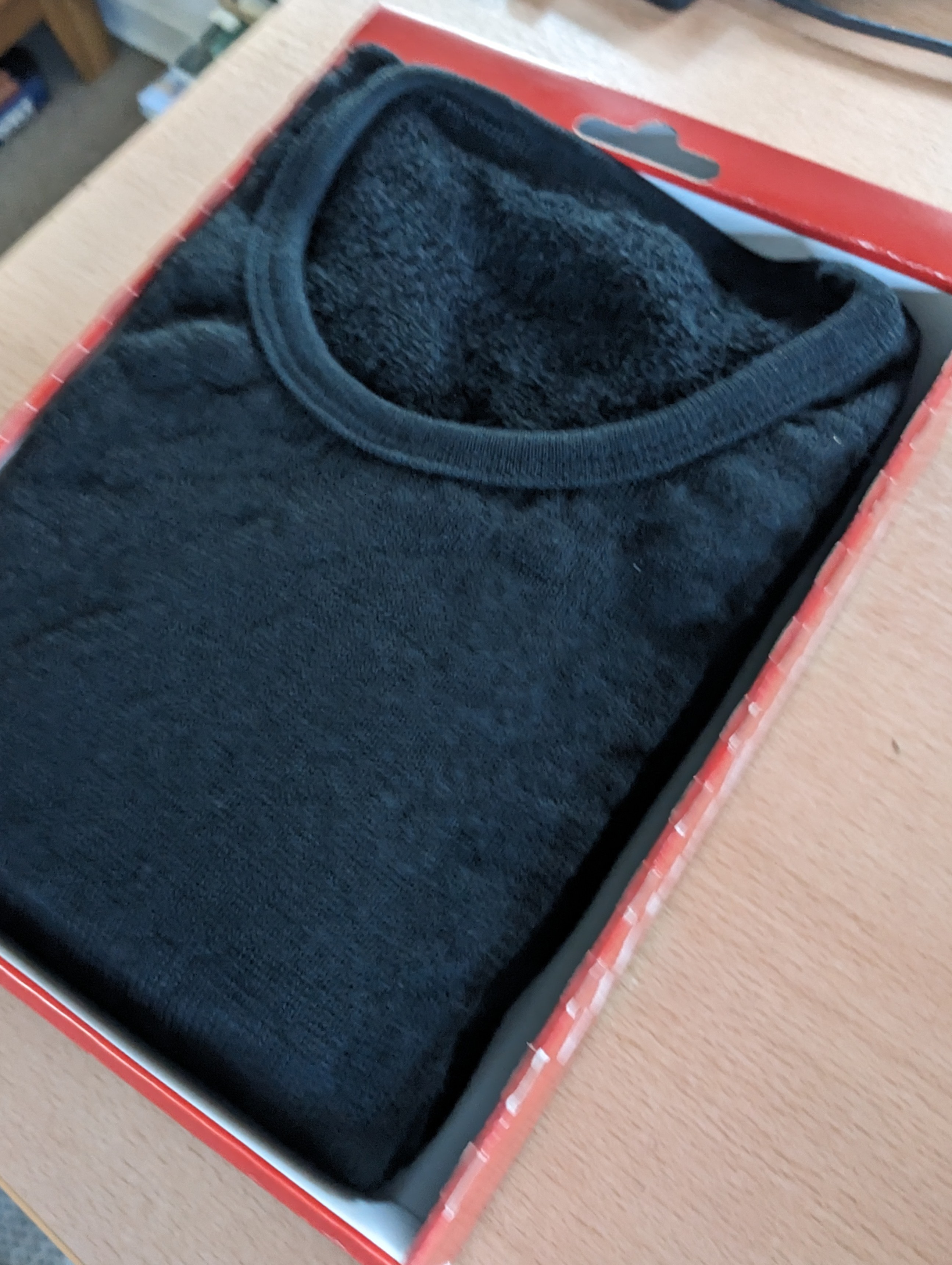 shirt im Karton 2