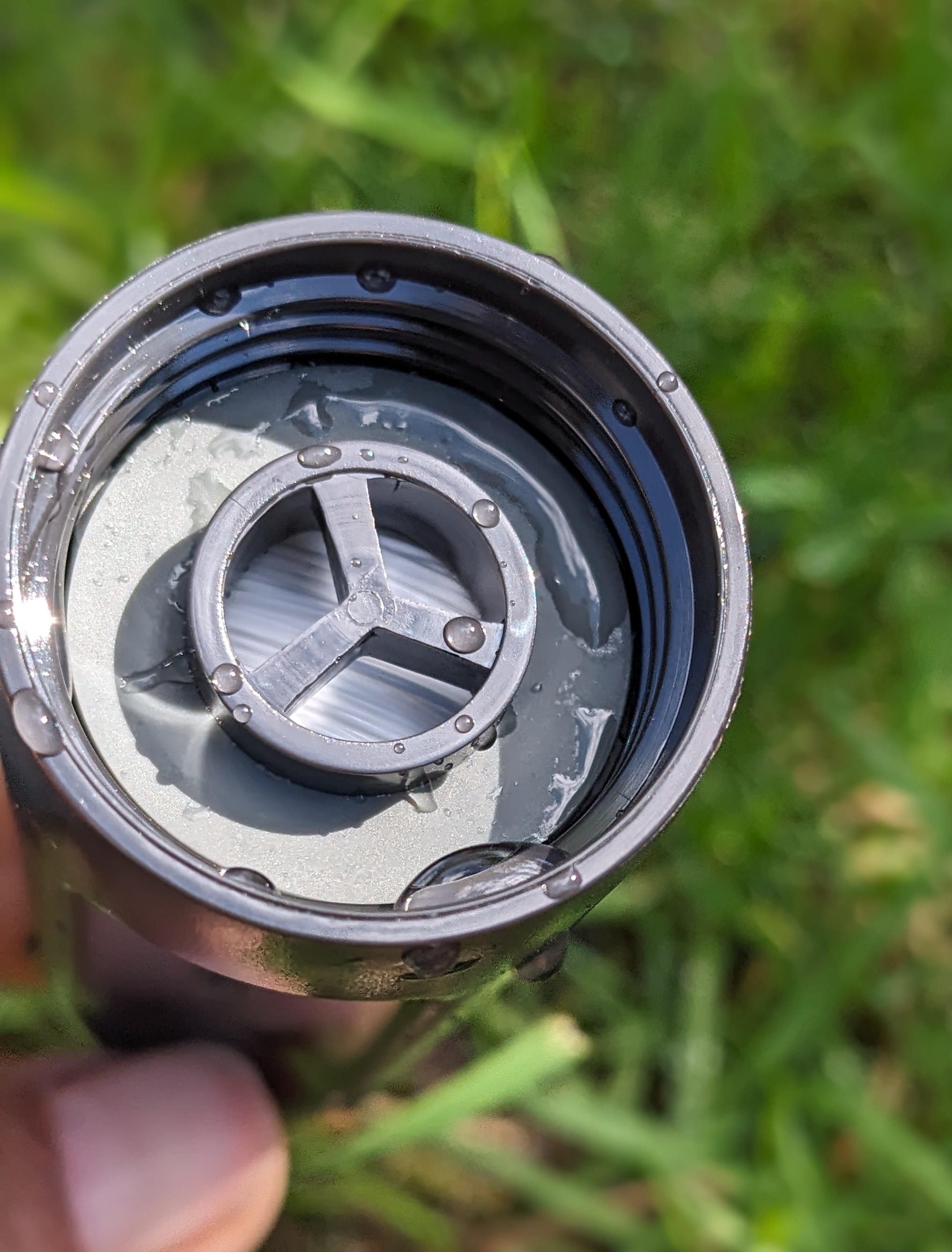Der kompetente OUTSIDEstories-Test: LIFESTRAW Peak Squeeze Collapsible Squeeze 1L Bottle with Filter – Wasserfilter mit Trinkflasche