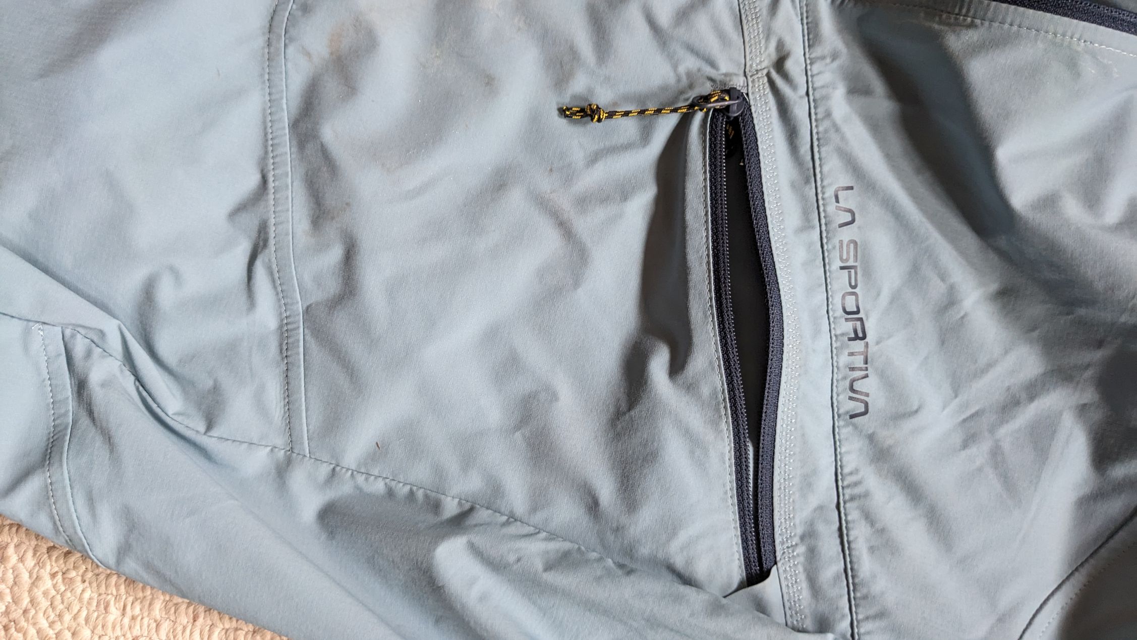 Der kompetente OUTSIDEstories-Test: Die La Sportiva Freeway Wind Jacket W