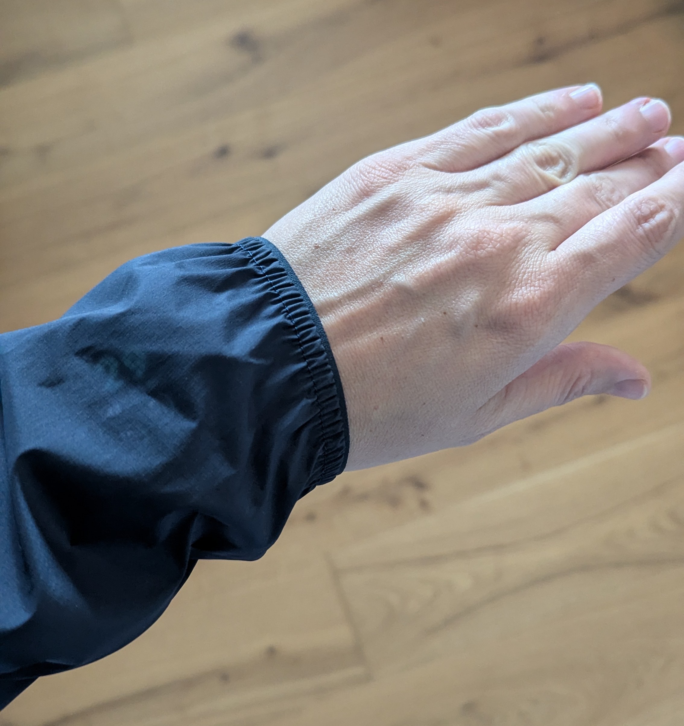 Der kompetente OUTSIDEstories-Test: Die Montane Featherlite Hooded Windproof Jacket