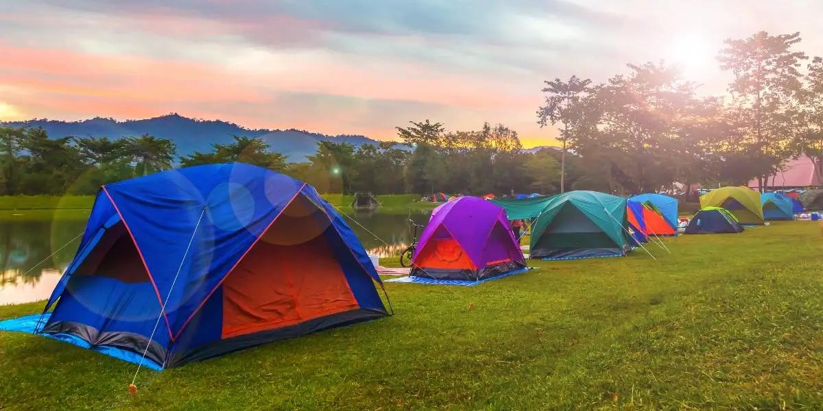 Persönlicher Austausch mit der Outdoor-Community im schönen Ambiente