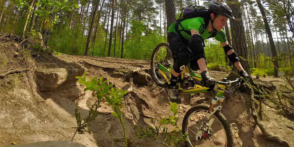 Produkt-Tester_Basti_S_technische Downhill Passage
