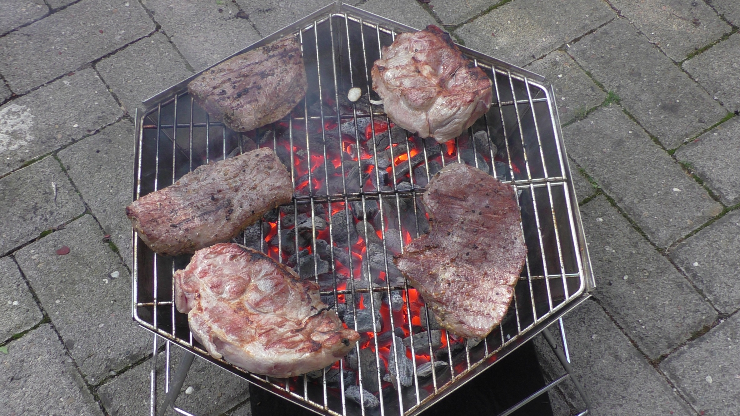 Gegrilltes Fleisch