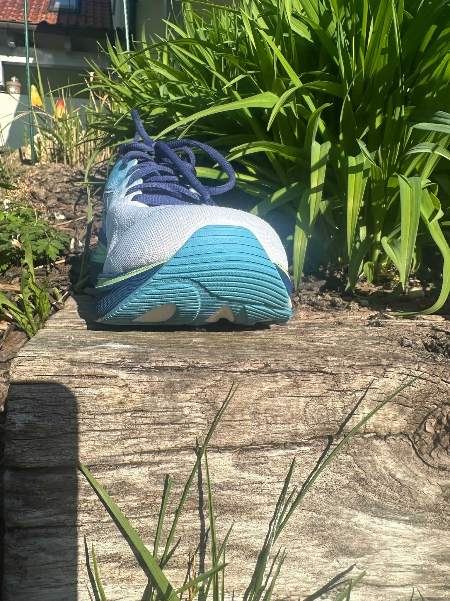 Der kompetente OUTSIDestories-Test: 361° Meraki 7 Laufschuhe