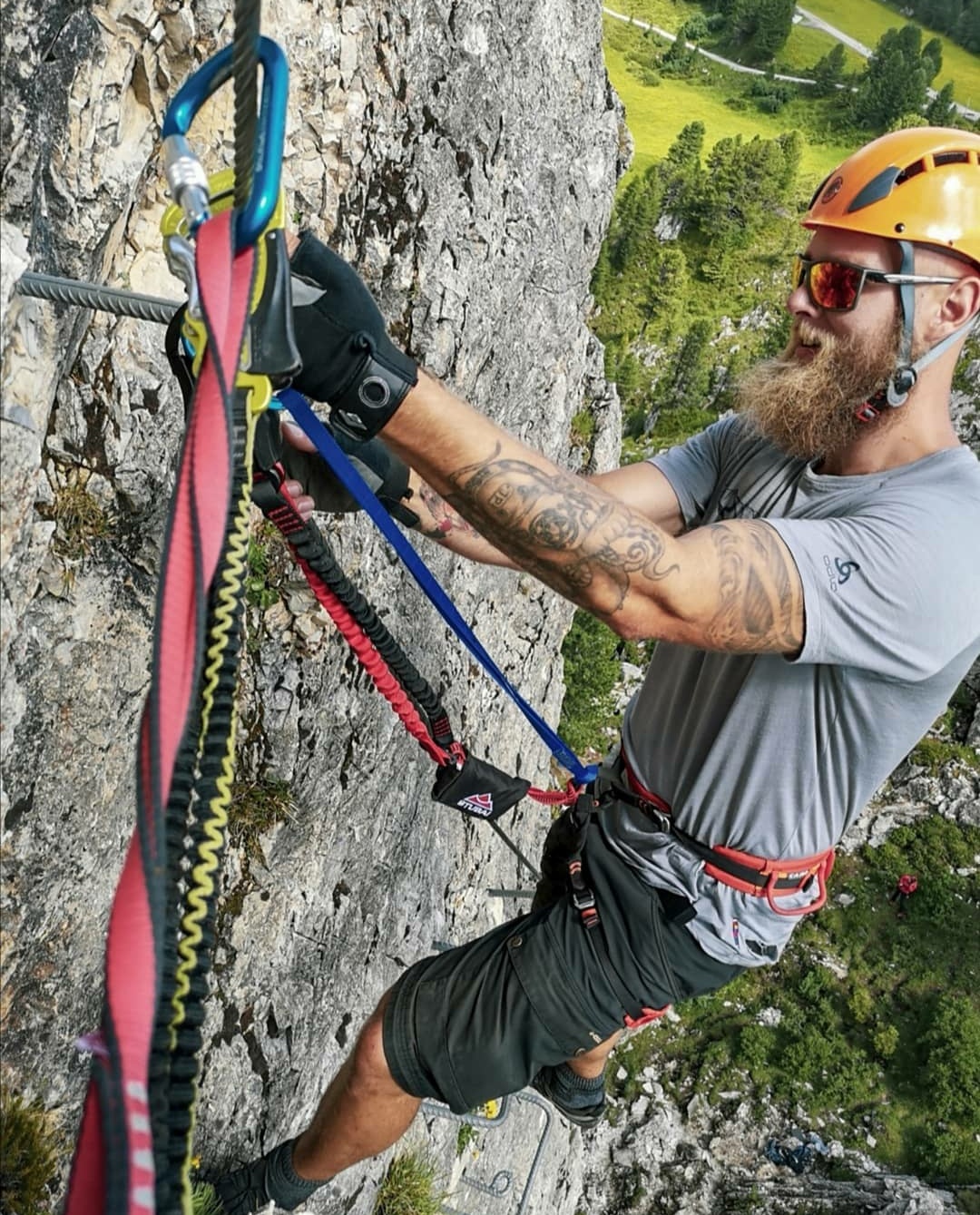 Klettersteigset im Einsatz